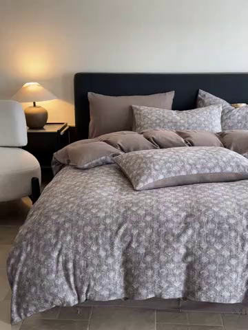 91家纺网 家纺一手货源 找家纺 ab家纺 2025新款全棉纯棉提花四件套-款式二 异想空间-深咖