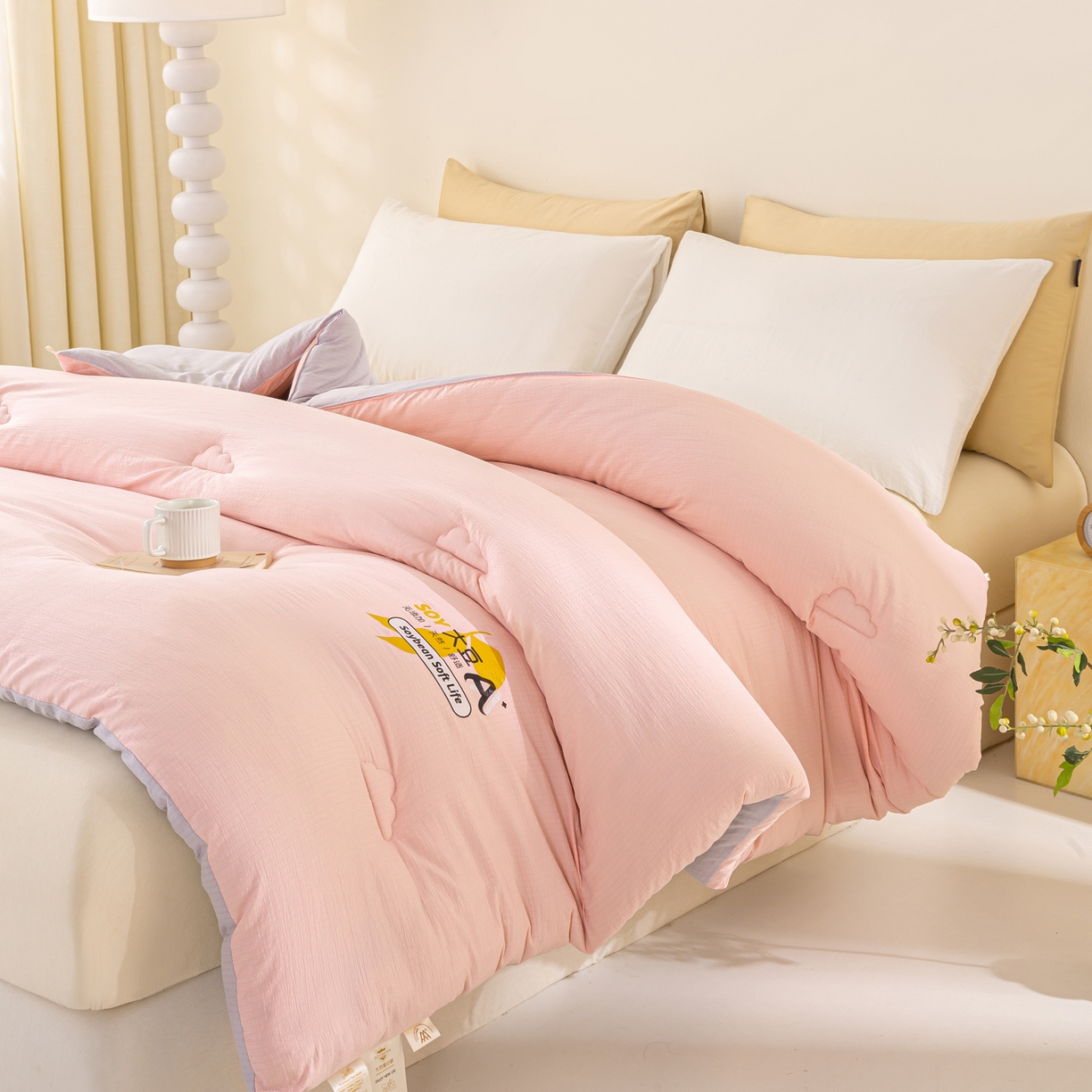 91家纺网 家纺一手货源 找家纺 风蝴蝶 2025新款云感大豆被双拼春秋被直播冬被外贸跨境被芯学生宿舍被子被芯 暖心粉