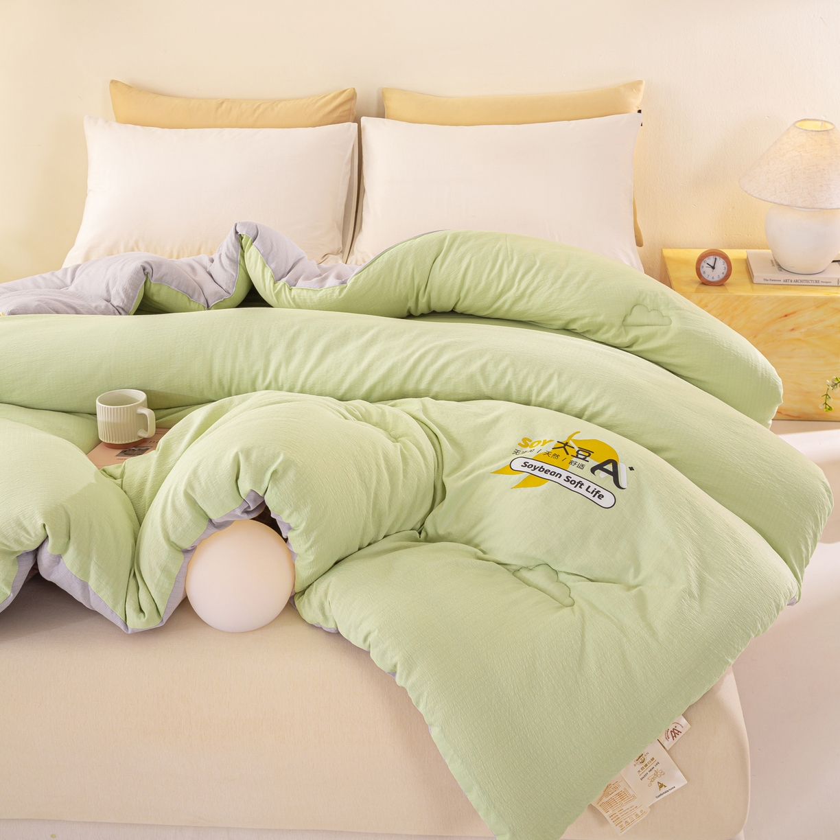 91家纺网 家纺一手货源 找家纺 风蝴蝶 2025新款云感大豆被双拼春秋被直播冬被外贸跨境被芯学生宿舍被子被芯 青山绿
