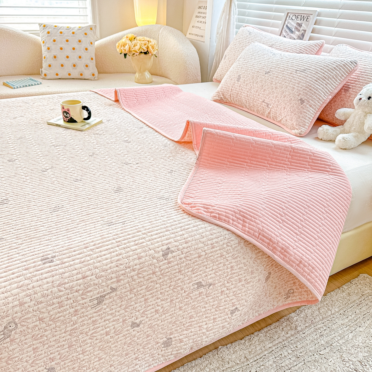 91家纺网 家纺一手货源 找家纺 橘夏家纺 2025新款全棉双层纱床盖单件全棉夹棉学生床垫榻榻米不移位床盖三件套 灵鹿粉