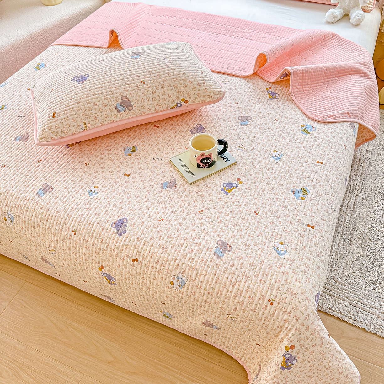 91家纺网 家纺一手货源 找家纺 橘夏家纺 2025新款全棉双层纱床盖单件全棉夹棉学生床垫榻榻米不移位床盖三件套 皮皮象