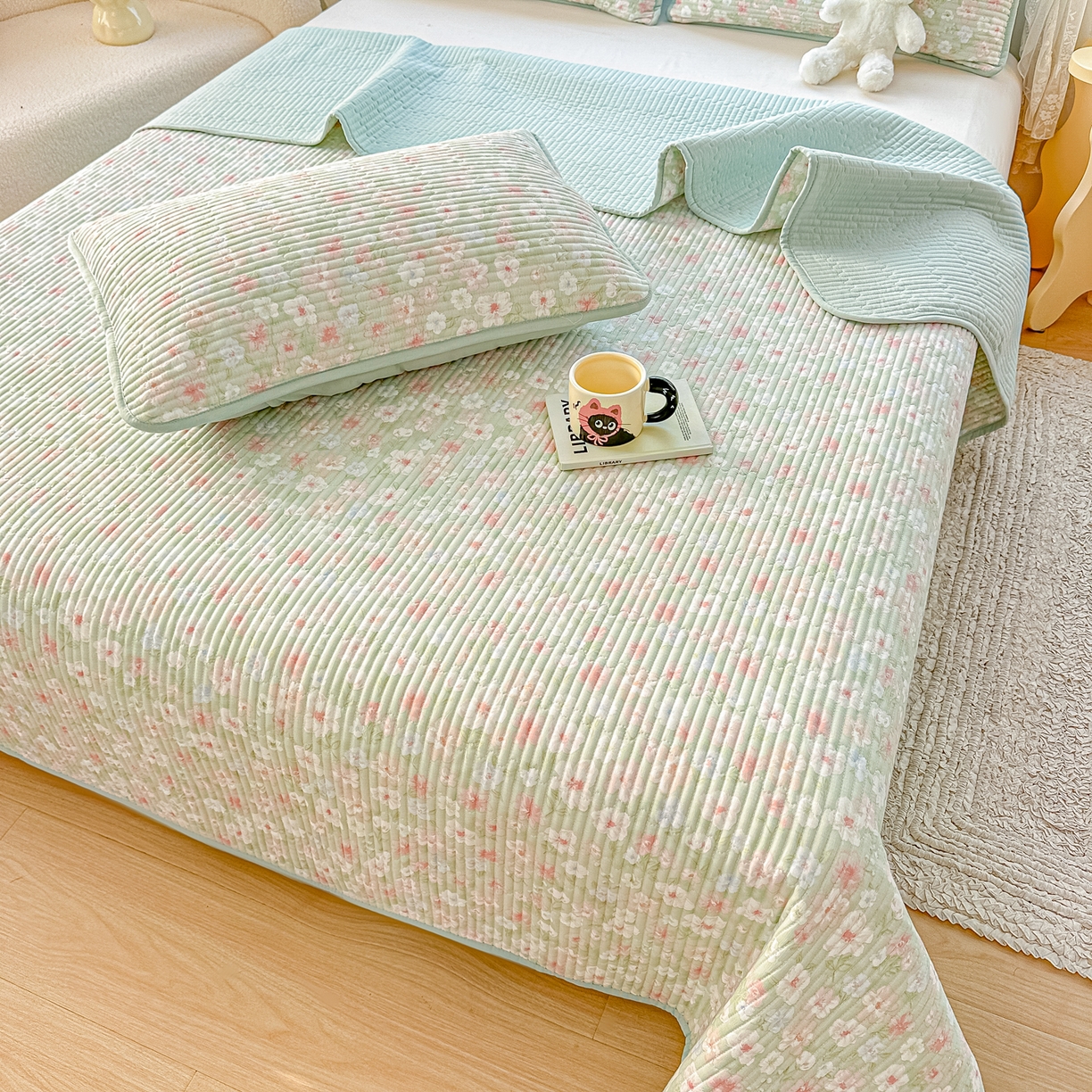 91家纺网 家纺一手货源 找家纺 橘夏家纺 2025新款全棉双层纱床盖单件全棉夹棉学生床垫榻榻米不移位床盖三件套 清桃绿