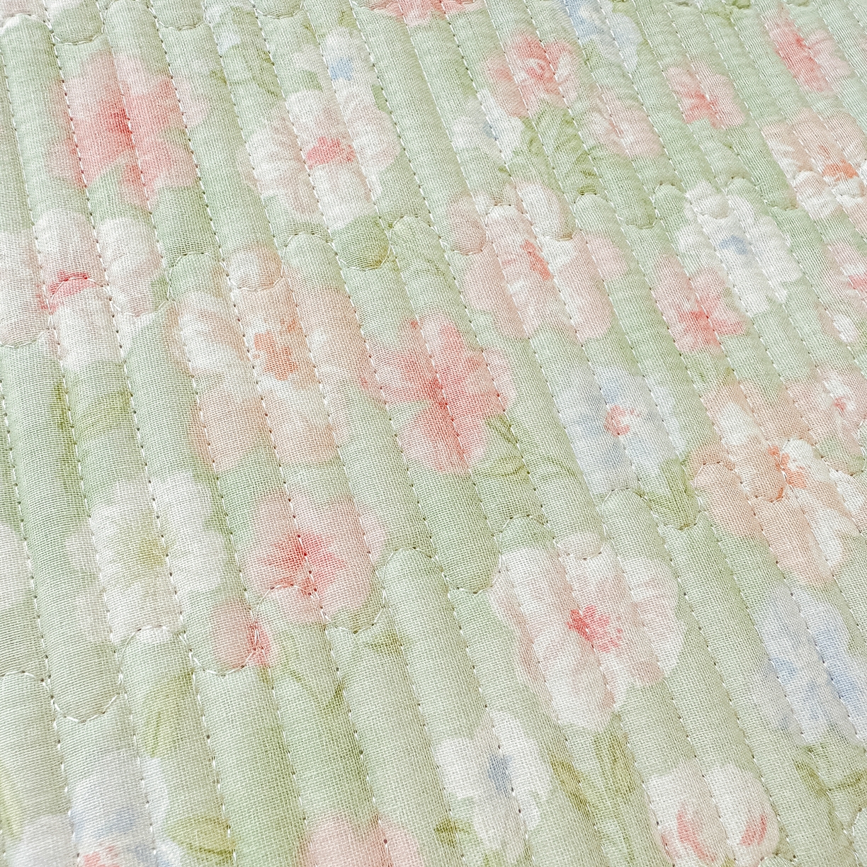 91家纺网 家纺一手货源 找家纺 橘夏家纺 2025新款全棉双层纱床盖单件全棉夹棉学生床垫榻榻米不移位床盖三件套 清桃绿