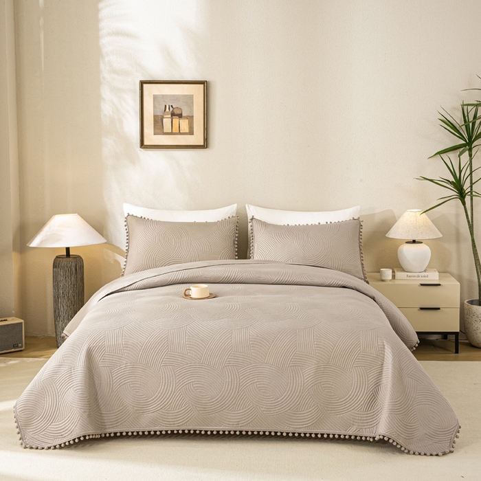 91家纺网 家纺一手货源 找家纺 （总）81号家纺 2025新款亲肤水洗棉夹棉四季款床盖三件套