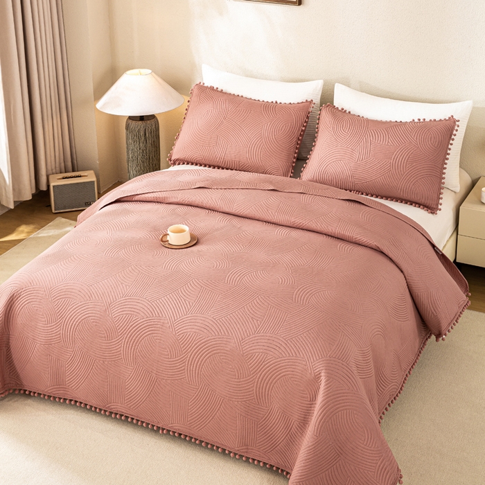 91家纺网 家纺一手货源 找家纺 81号家纺 2025新款亲肤水洗棉夹棉四季款床盖三件套 豆沙