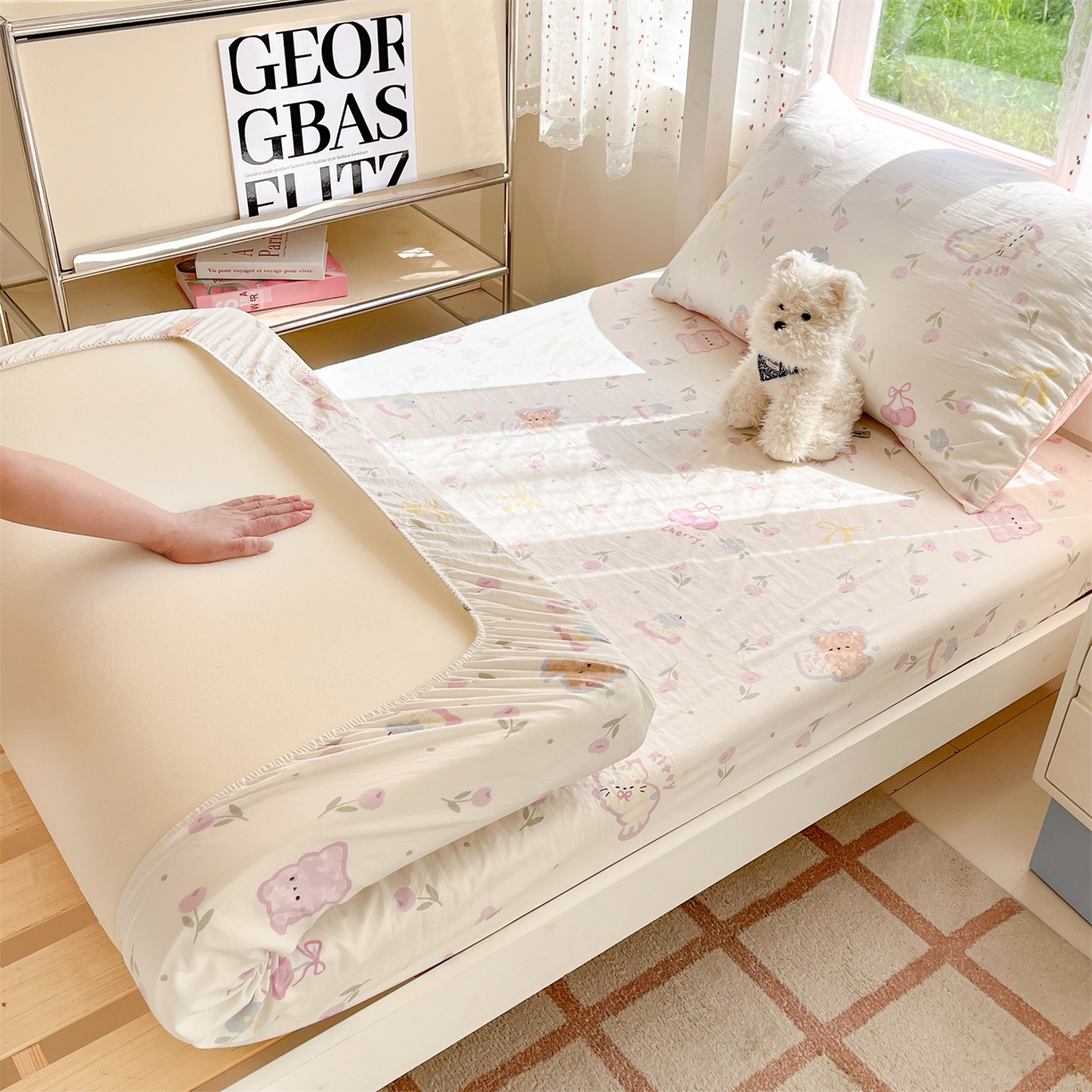 91家纺网 家纺一手货源 找家纺 盛秋家纺 2025新款水洗棉卡通学生小三套套件 花满天+粉爱心