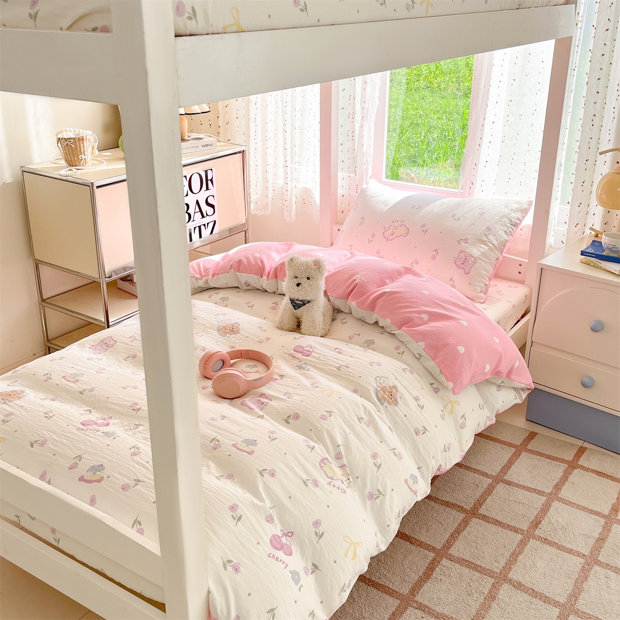 91家纺网 家纺一手货源 找家纺 盛秋家纺 2025新款水洗棉卡通学生小三套套件 花满天+粉爱心