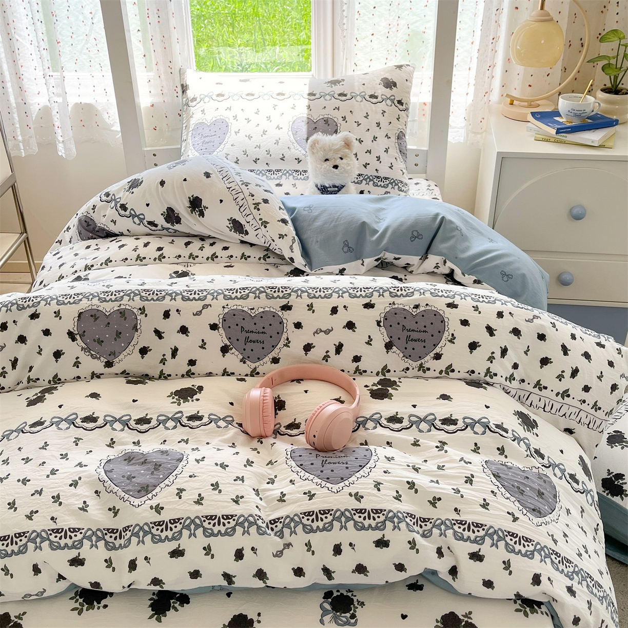 91家纺网 家纺一手货源 找家纺 盛秋家纺 2025新款水洗棉卡通学生小三套套件 着迷+爱心结