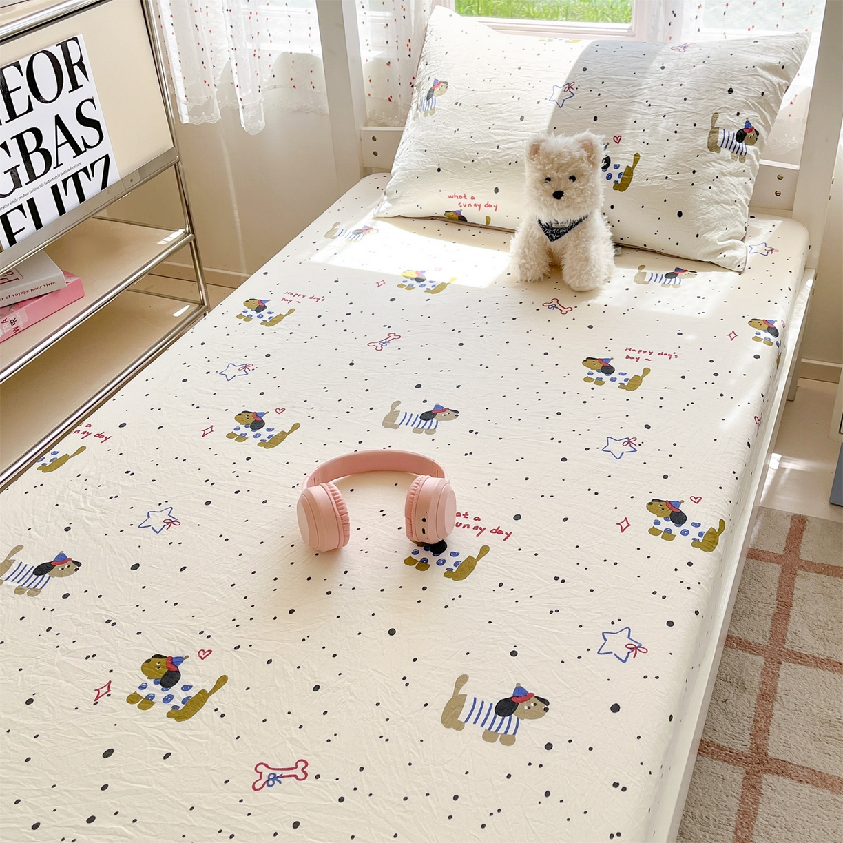 91家纺网 家纺一手货源 找家纺 盛秋家纺 2025新款水洗棉卡通学生小三套套件 腊肠狗+猫爪