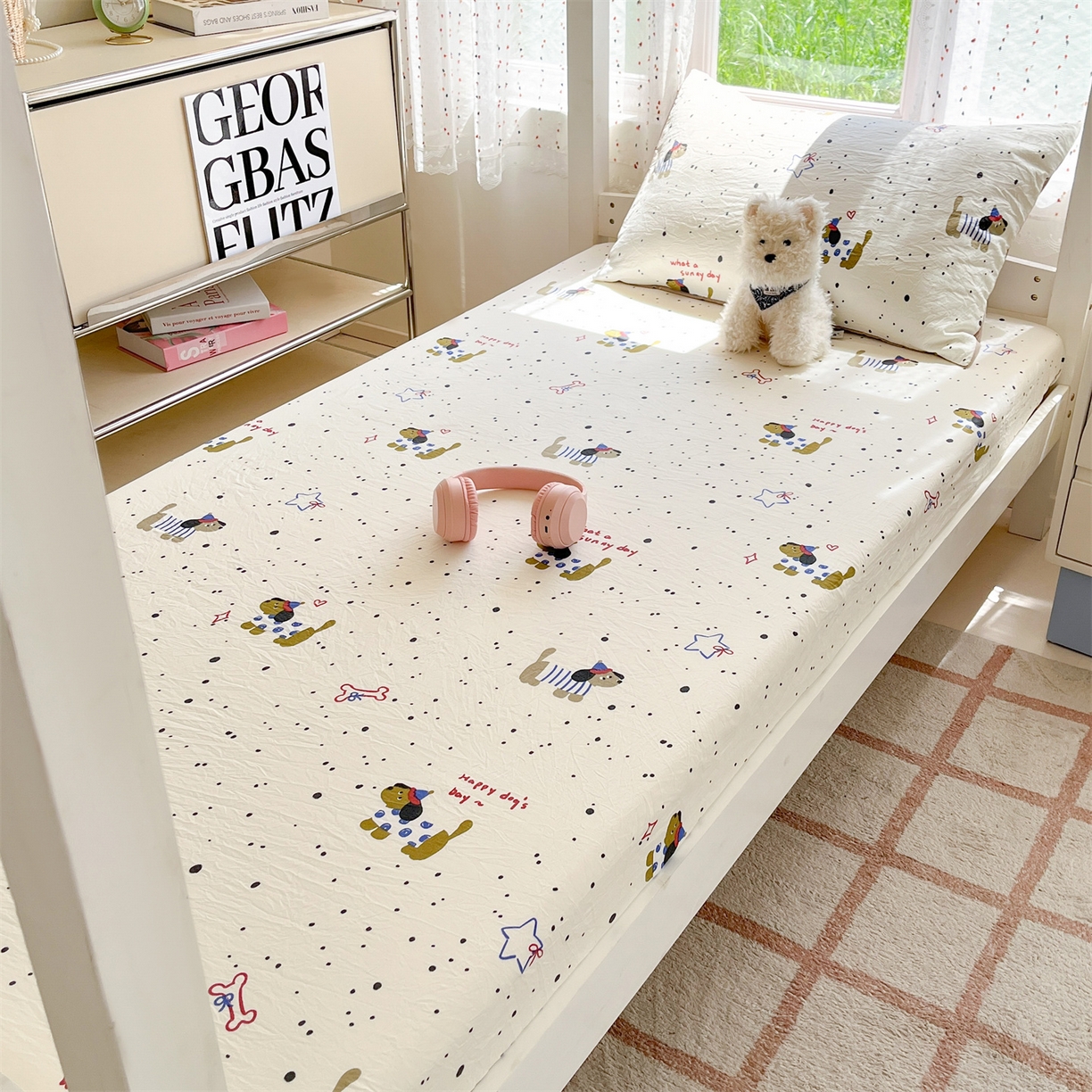 91家纺网 家纺一手货源 找家纺 盛秋家纺 2025新款水洗棉卡通学生小三套套件 腊肠狗+猫爪