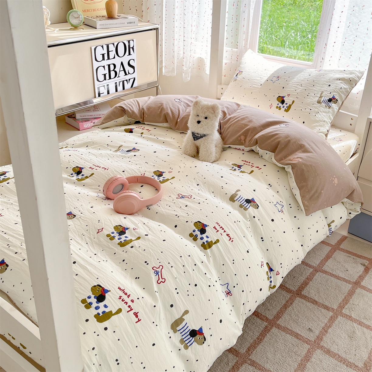 91家纺网 家纺一手货源 找家纺 盛秋家纺 2025新款水洗棉卡通学生小三套套件 腊肠狗+猫爪