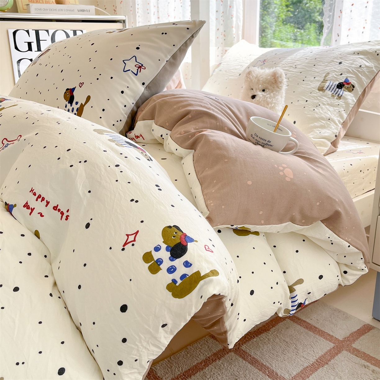 91家纺网 家纺一手货源 找家纺 盛秋家纺 2025新款水洗棉卡通学生小三套套件 腊肠狗+猫爪