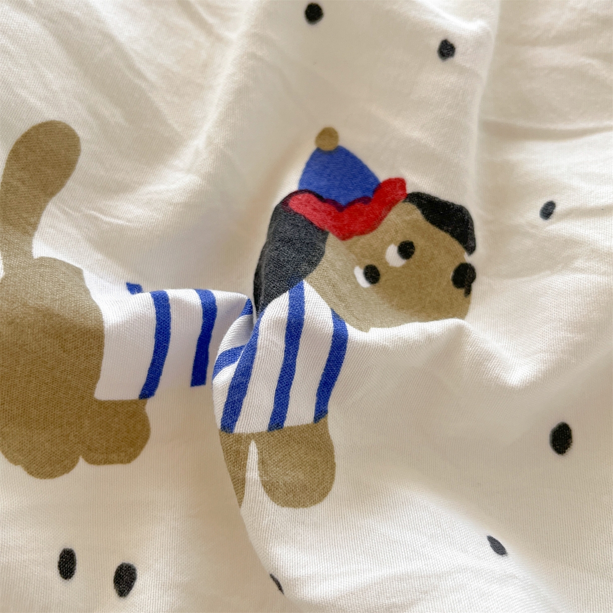 91家纺网 家纺一手货源 找家纺 盛秋家纺 2025新款水洗棉卡通学生小三套套件 腊肠狗+猫爪