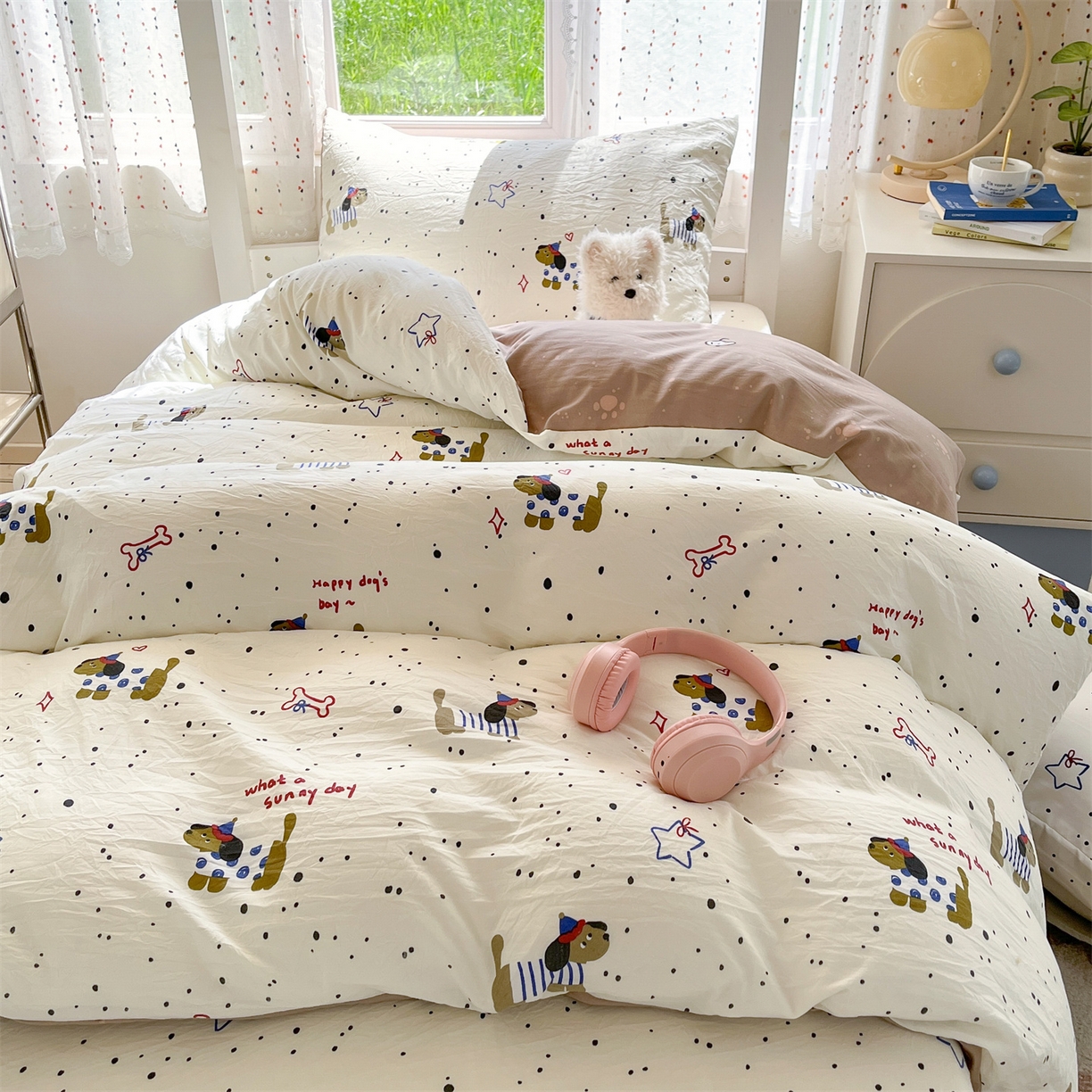 91家纺网 家纺一手货源 找家纺 盛秋家纺 2025新款水洗棉卡通学生小三套套件 腊肠狗+猫爪