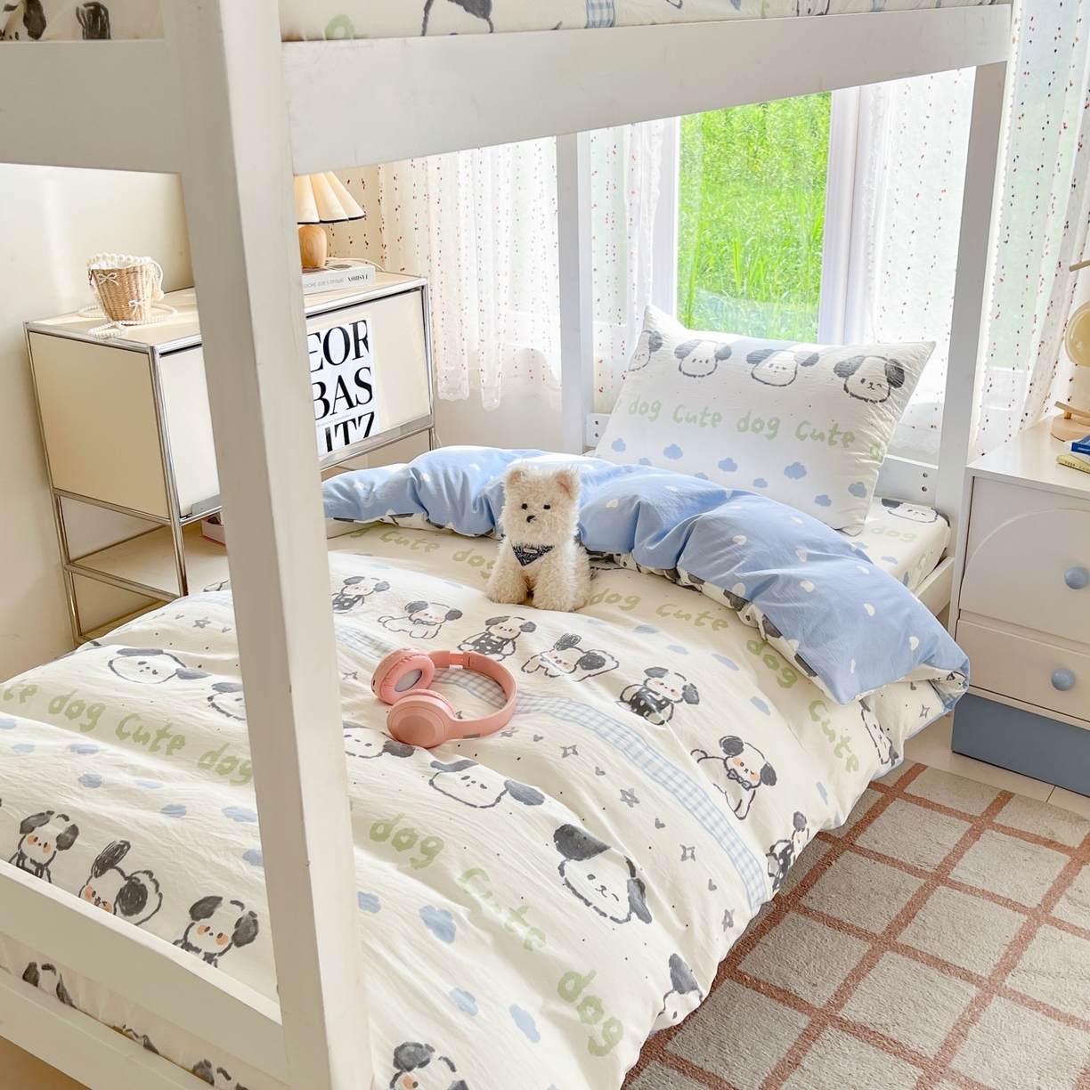 91家纺网 家纺一手货源 找家纺 盛秋家纺 2025新款水洗棉卡通学生小三套套件 欢乐狗+蓝爱心