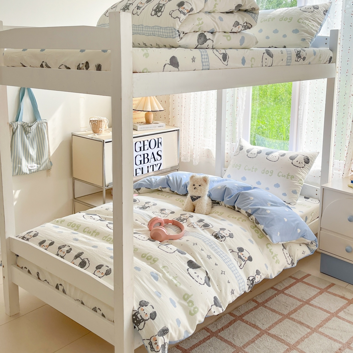 91家纺网 家纺一手货源 找家纺 盛秋家纺 2025新款水洗棉卡通学生小三套套件 欢乐狗+蓝爱心