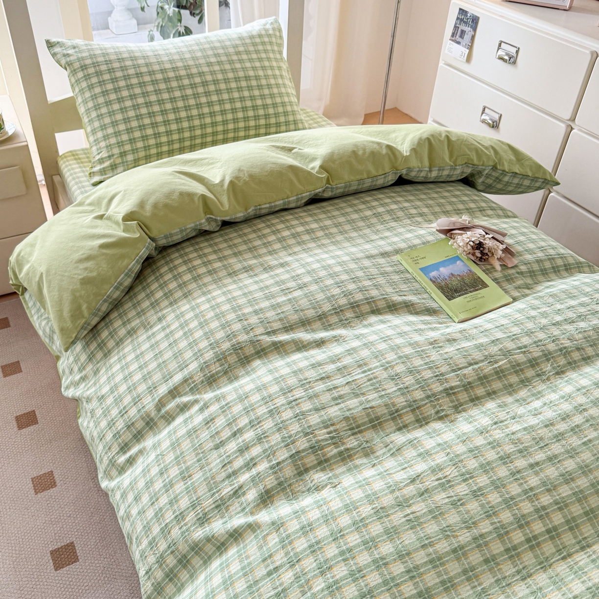 91家纺网 家纺一手货源 找家纺 盛秋家纺 2025新款水洗棉格子学生小三套套件 抹茶+果绿