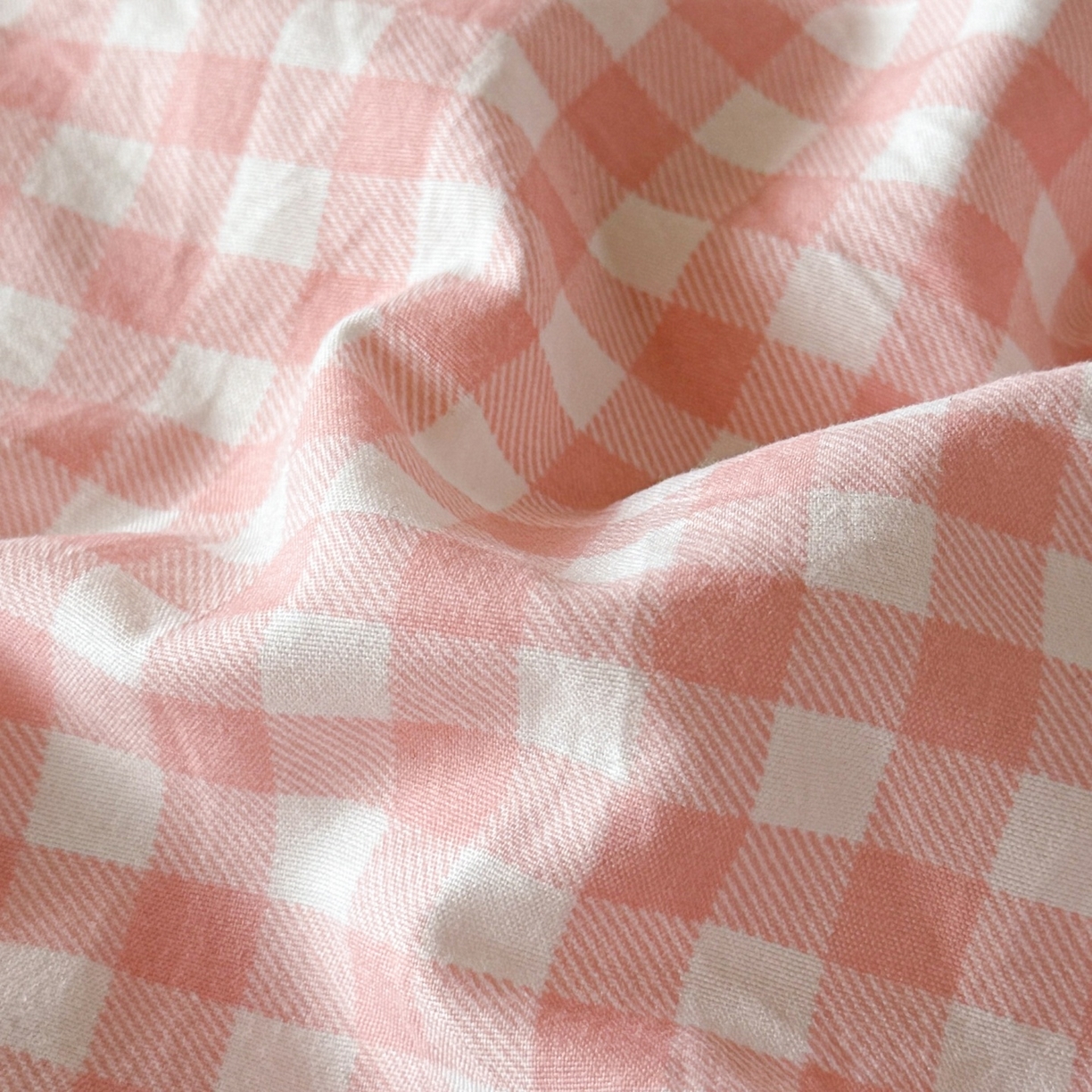 91家纺网 家纺一手货源 找家纺 盛秋家纺 2025新款水洗棉格子学生小三套套件 粉小格+奶油粉