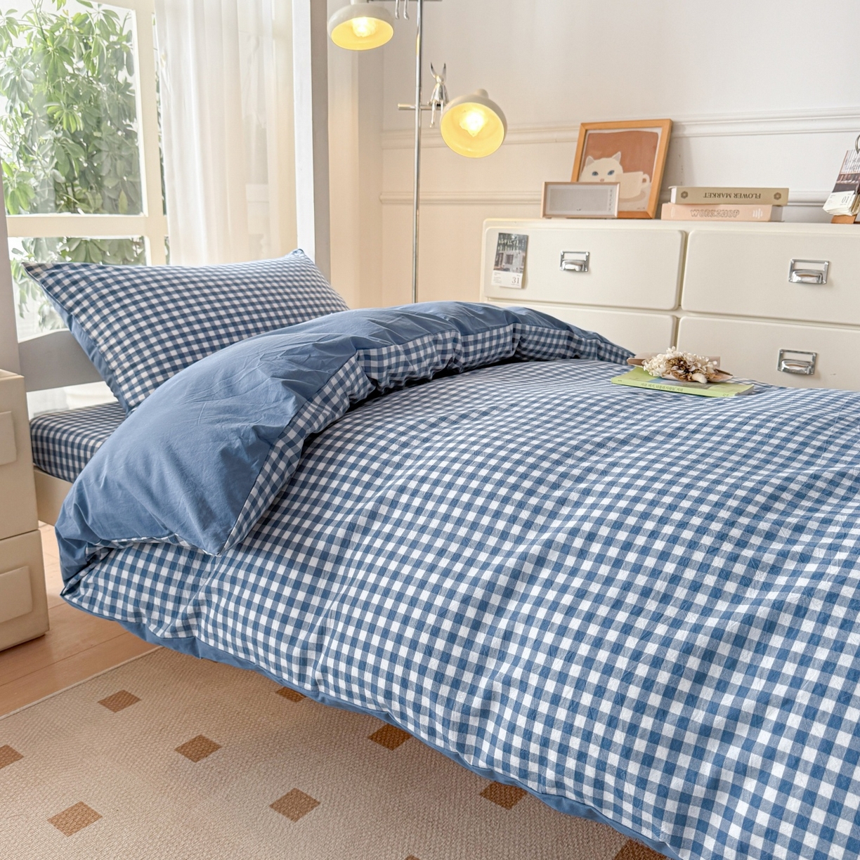 91家纺网 家纺一手货源 找家纺 盛秋家纺 2025新款水洗棉格子学生小三套套件 蓝小格+蓝灰