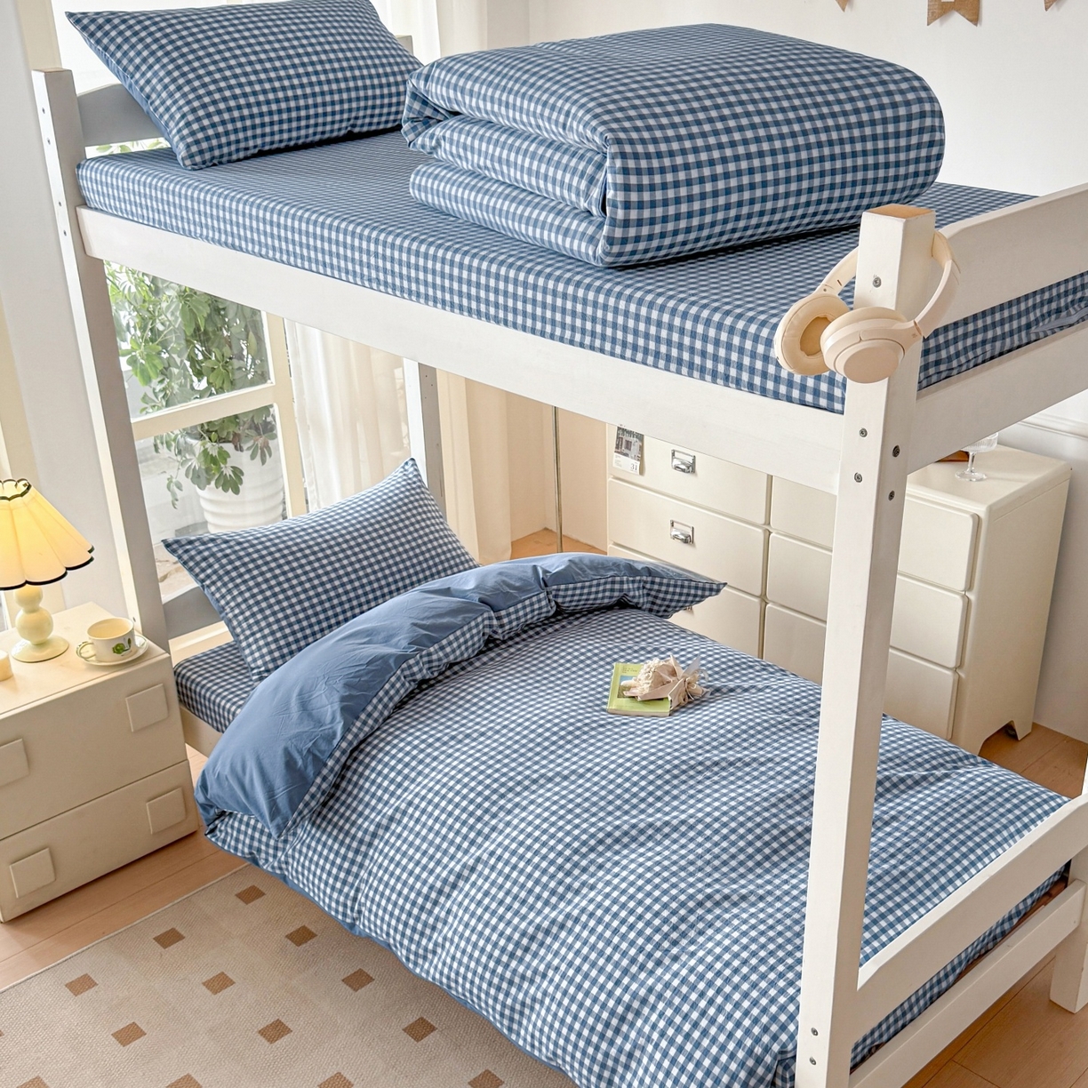 91家纺网 家纺一手货源 找家纺 盛秋家纺 2025新款水洗棉格子学生小三套套件 蓝小格+蓝灰