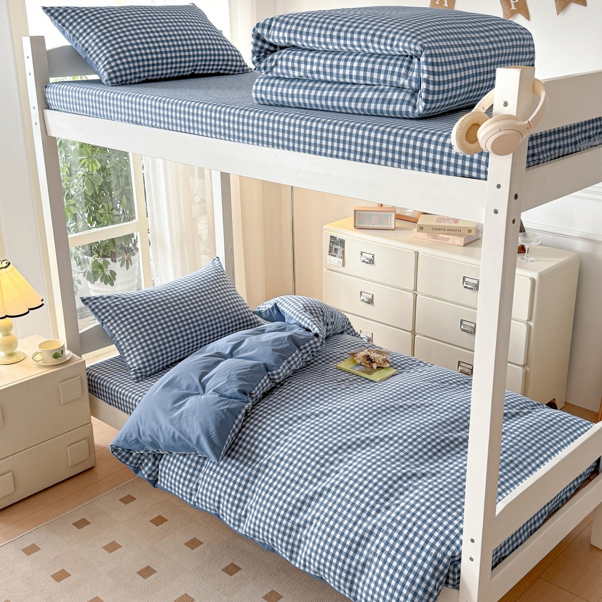 91家纺网 家纺一手货源 找家纺 盛秋家纺 2025新款水洗棉格子学生小三套套件 蓝小格+蓝灰