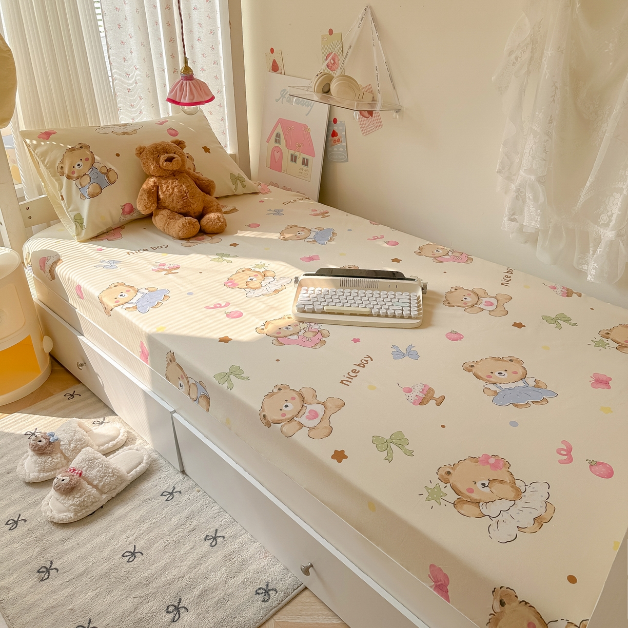 91家纺网 家纺一手货源 找家纺 韩巢家纺 2025新款上下铺学生宿舍专用床笠单件寝室高低床热销款防滑床单床套 草莓奶熊