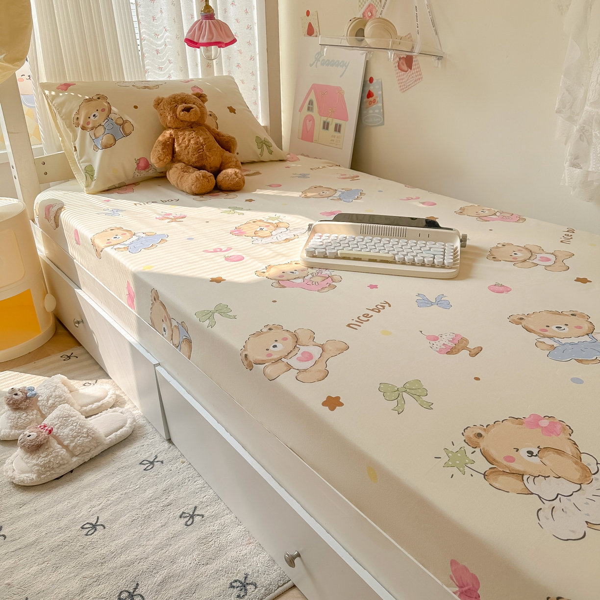 91家纺网 家纺一手货源 找家纺 韩巢家纺 2025新款上下铺学生宿舍专用床笠单件寝室高低床热销款防滑床单床套 草莓奶熊