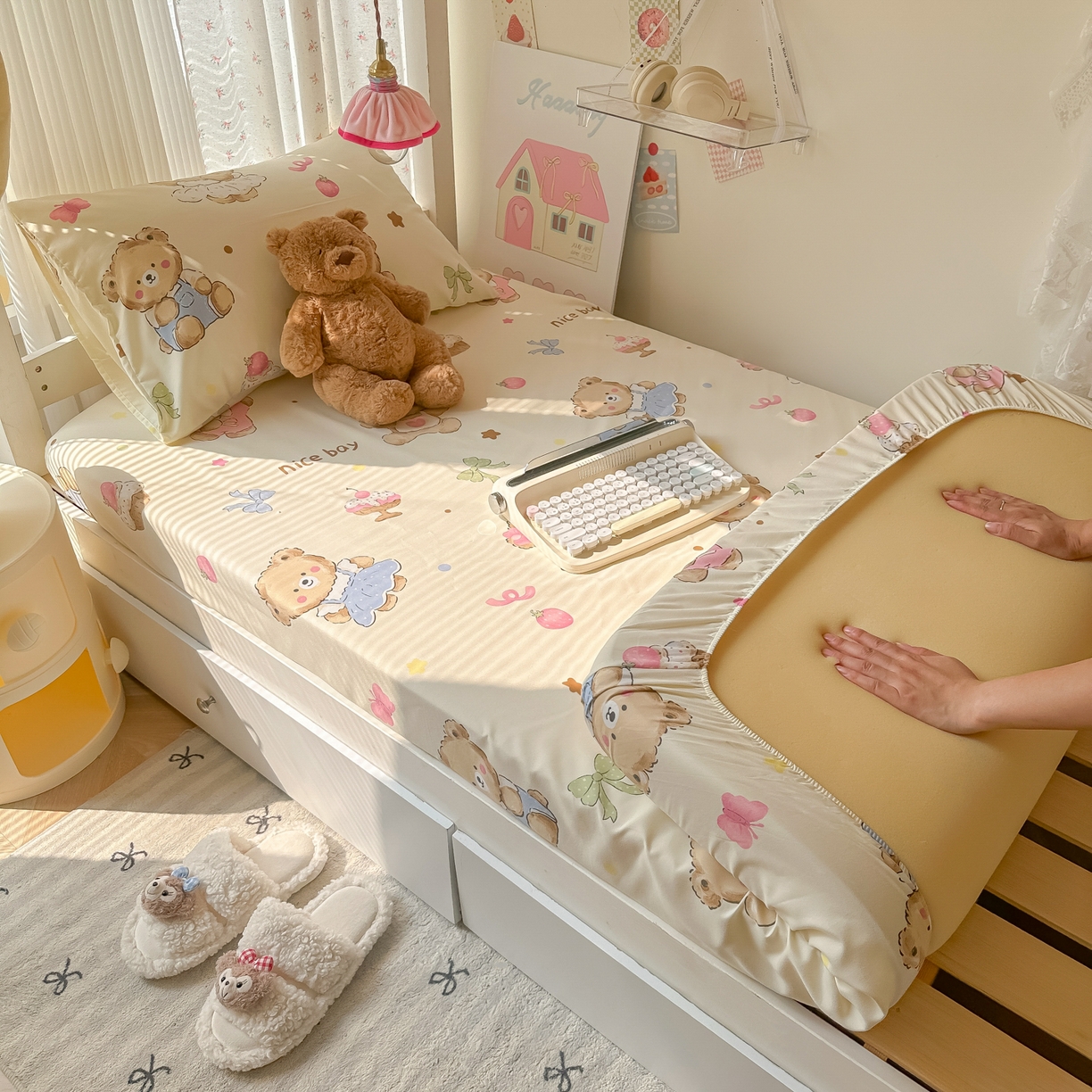 91家纺网 家纺一手货源 找家纺 韩巢家纺 2025新款上下铺学生宿舍专用床笠单件寝室高低床热销款防滑床单床套 草莓奶熊