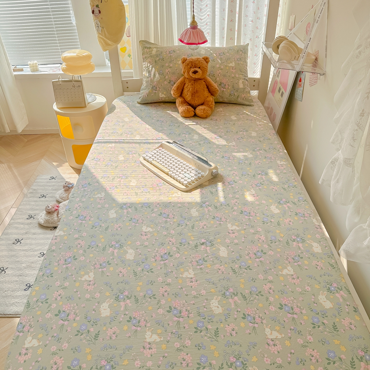 91家纺网 家纺一手货源 找家纺 韩巢家纺 2025新款上下铺学生宿舍专用床笠单件寝室高低床热销款防滑床单床套 丝带飞飞兔