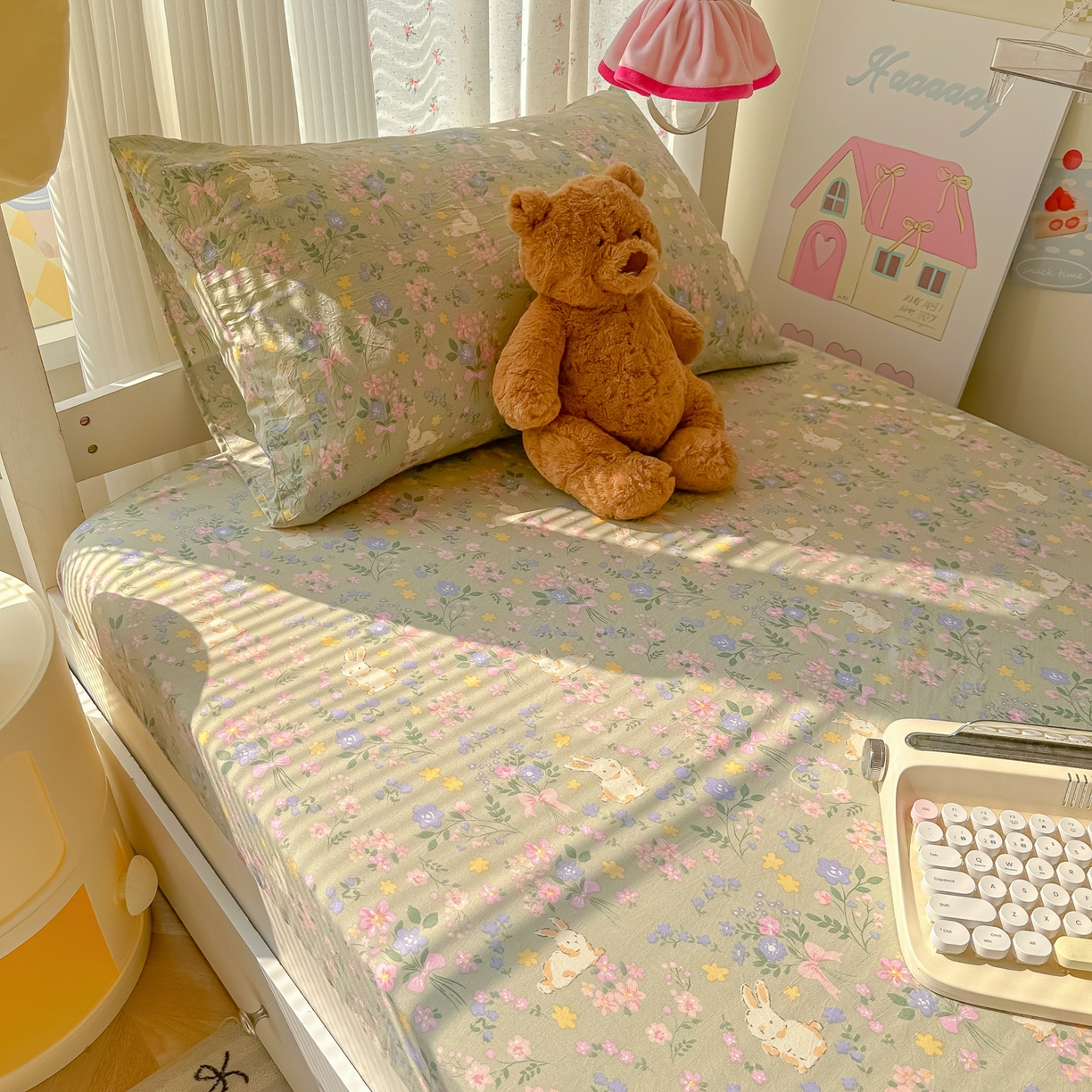 91家纺网 家纺一手货源 找家纺 韩巢家纺 2025新款上下铺学生宿舍专用床笠单件寝室高低床热销款防滑床单床套 丝带飞飞兔