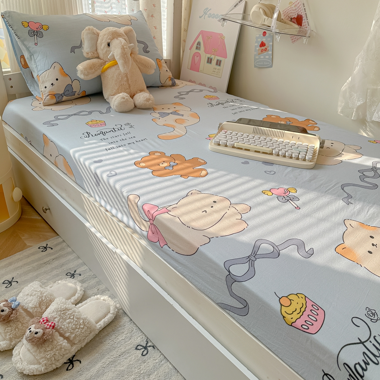 91家纺网 家纺一手货源 找家纺 韩巢家纺 2025新款上下铺学生宿舍专用床笠单件寝室高低床热销款防滑床单床套 小猫逃离记