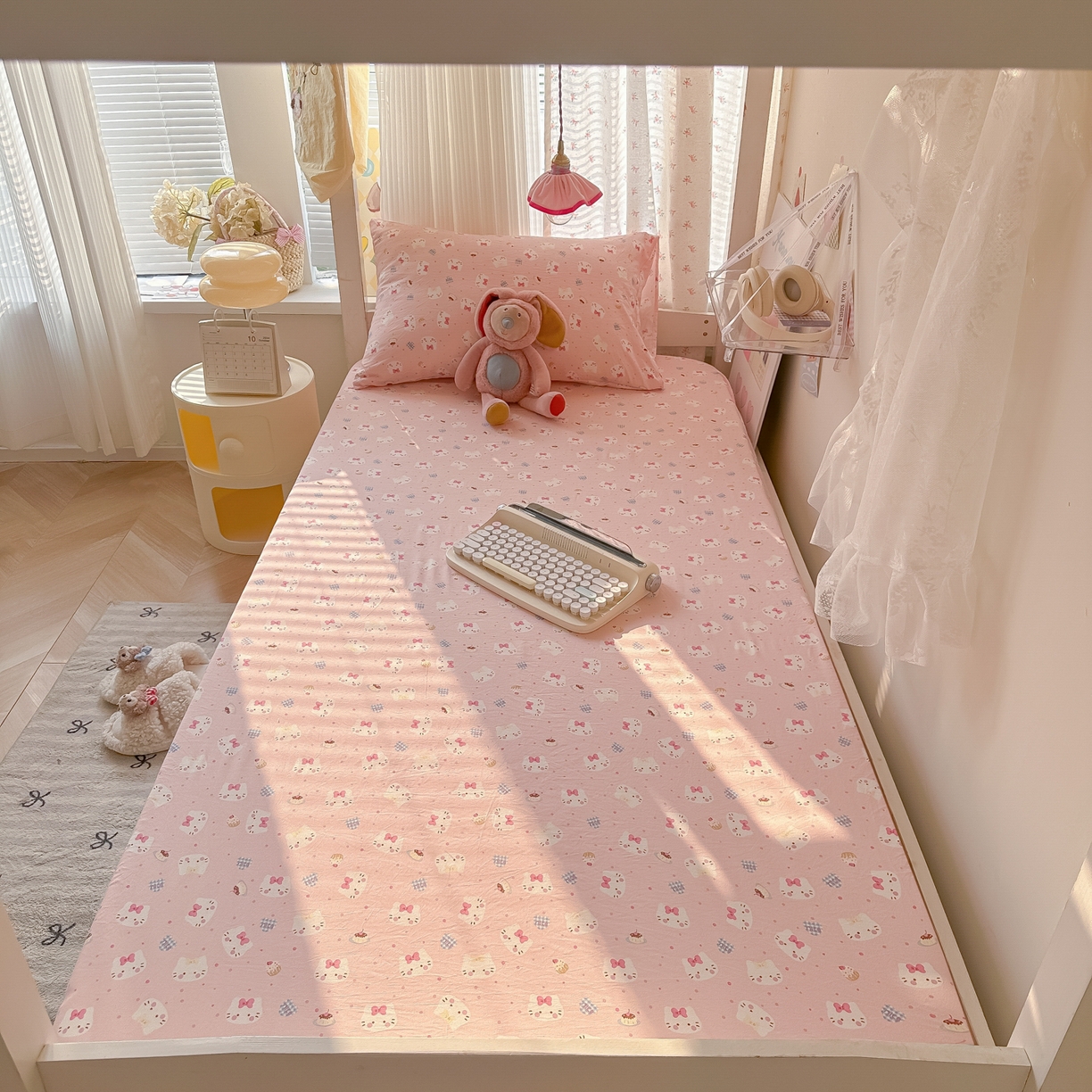 91家纺网 家纺一手货源 找家纺 韩巢家纺 2025新款上下铺学生宿舍专用床笠单件寝室高低床热销款防滑床单床套 小小蛋糕猫