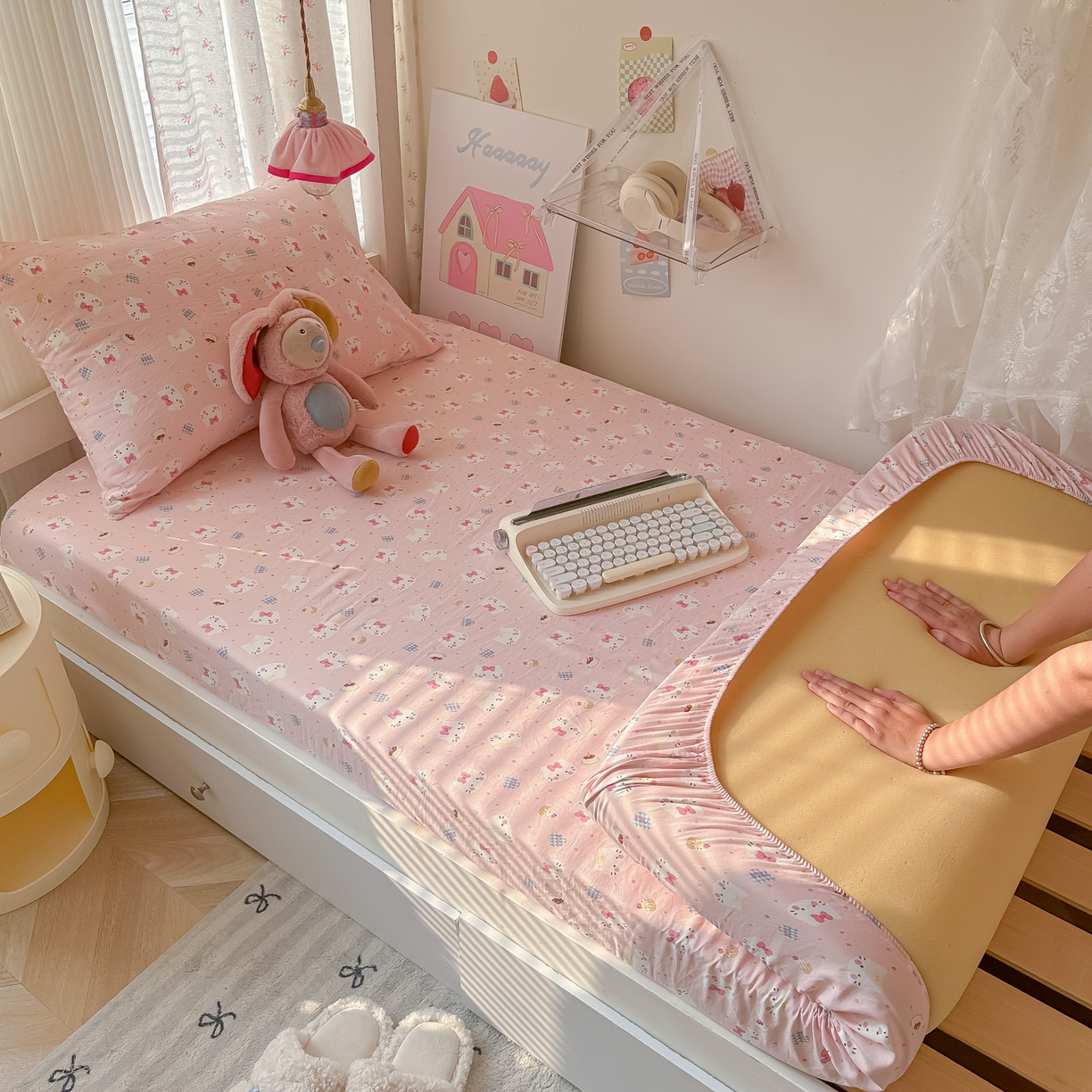 91家纺网 家纺一手货源 找家纺 韩巢家纺 2025新款上下铺学生宿舍专用床笠单件寝室高低床热销款防滑床单床套 小小蛋糕猫