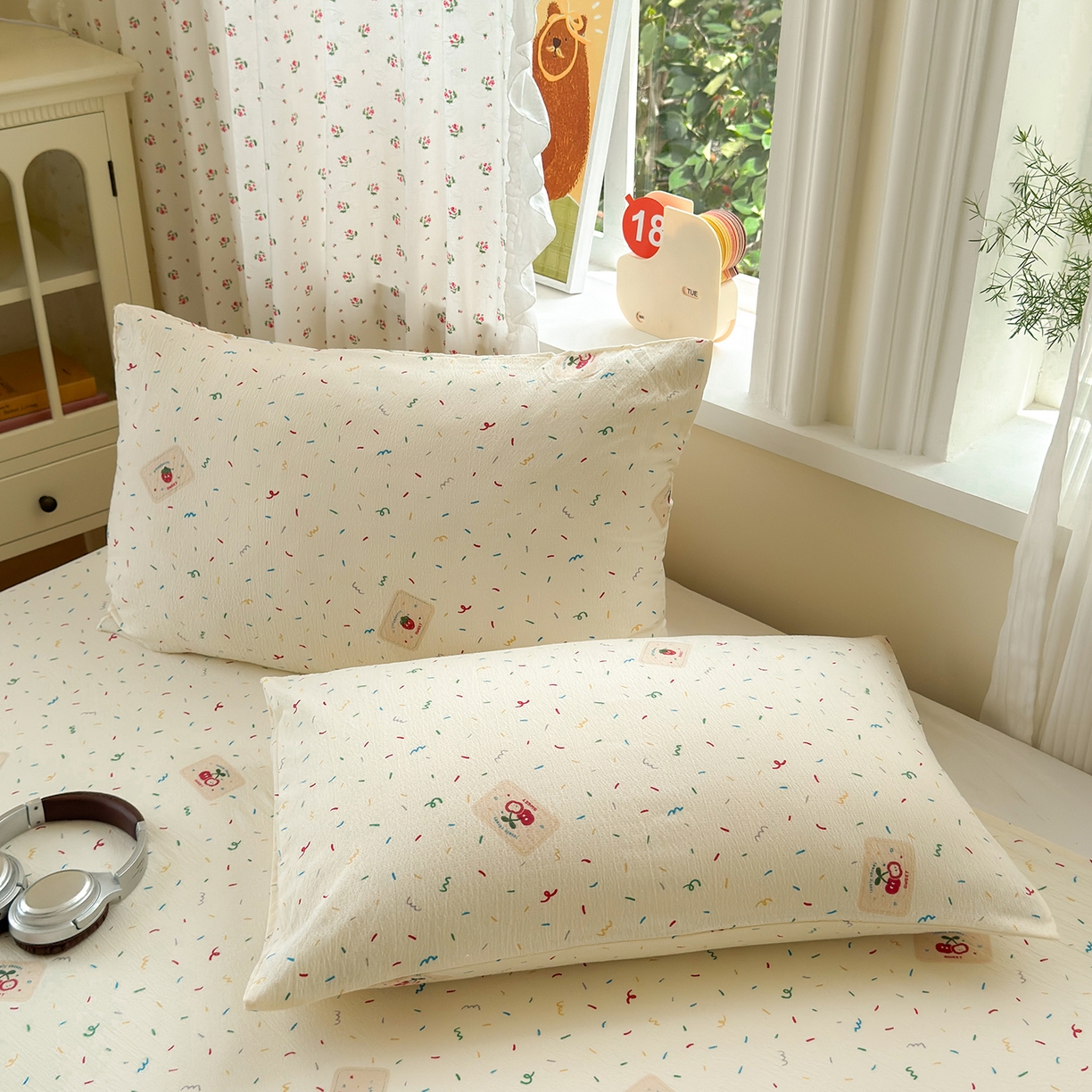 91家纺网 家纺一手货源 找家纺 沐芷 2025 A类双层纱花边床单单件 单人双人床单三件套 草莓糖霜