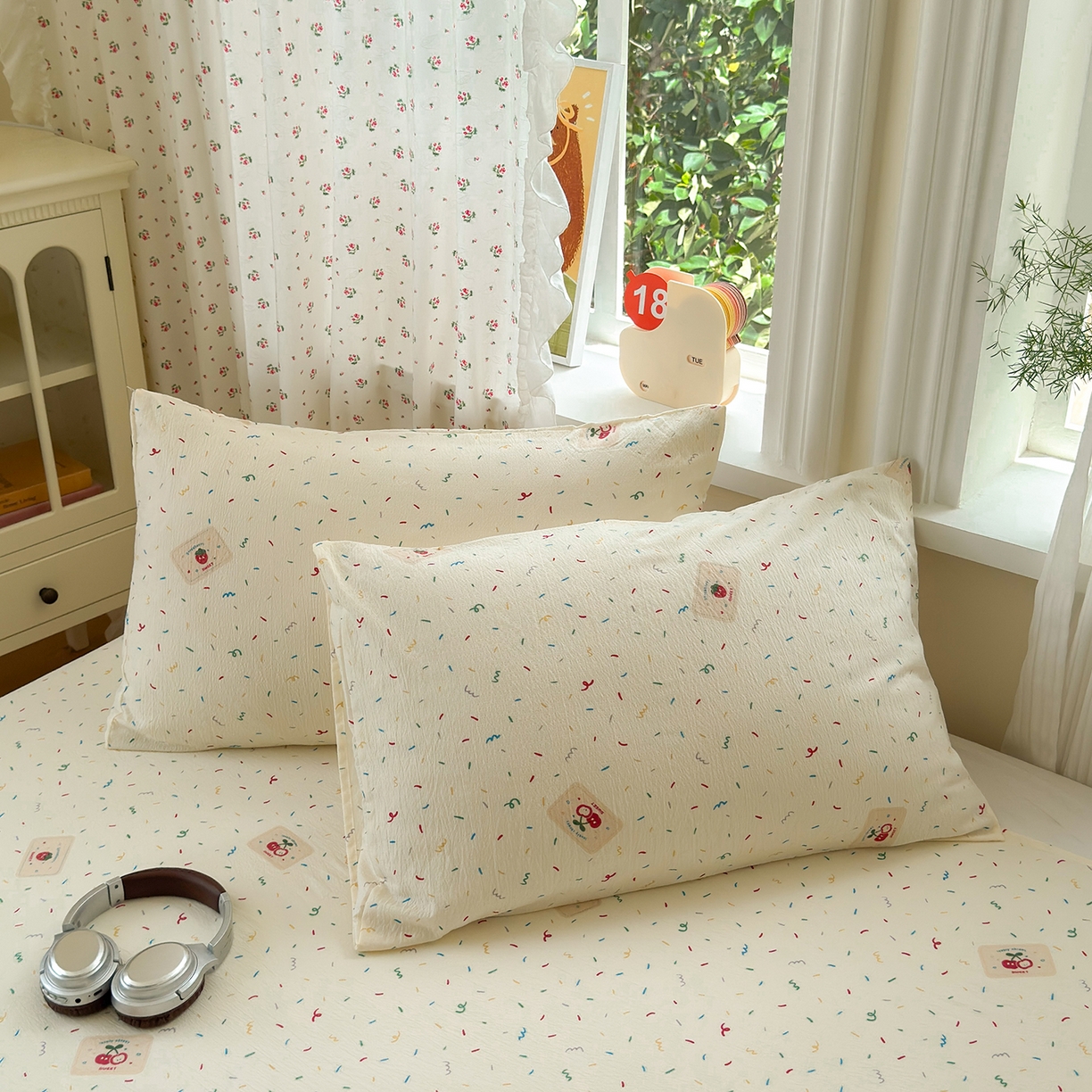 91家纺网 家纺一手货源 找家纺 沐芷 2025 A类双层纱花边床单单件 单人双人床单三件套 草莓糖霜