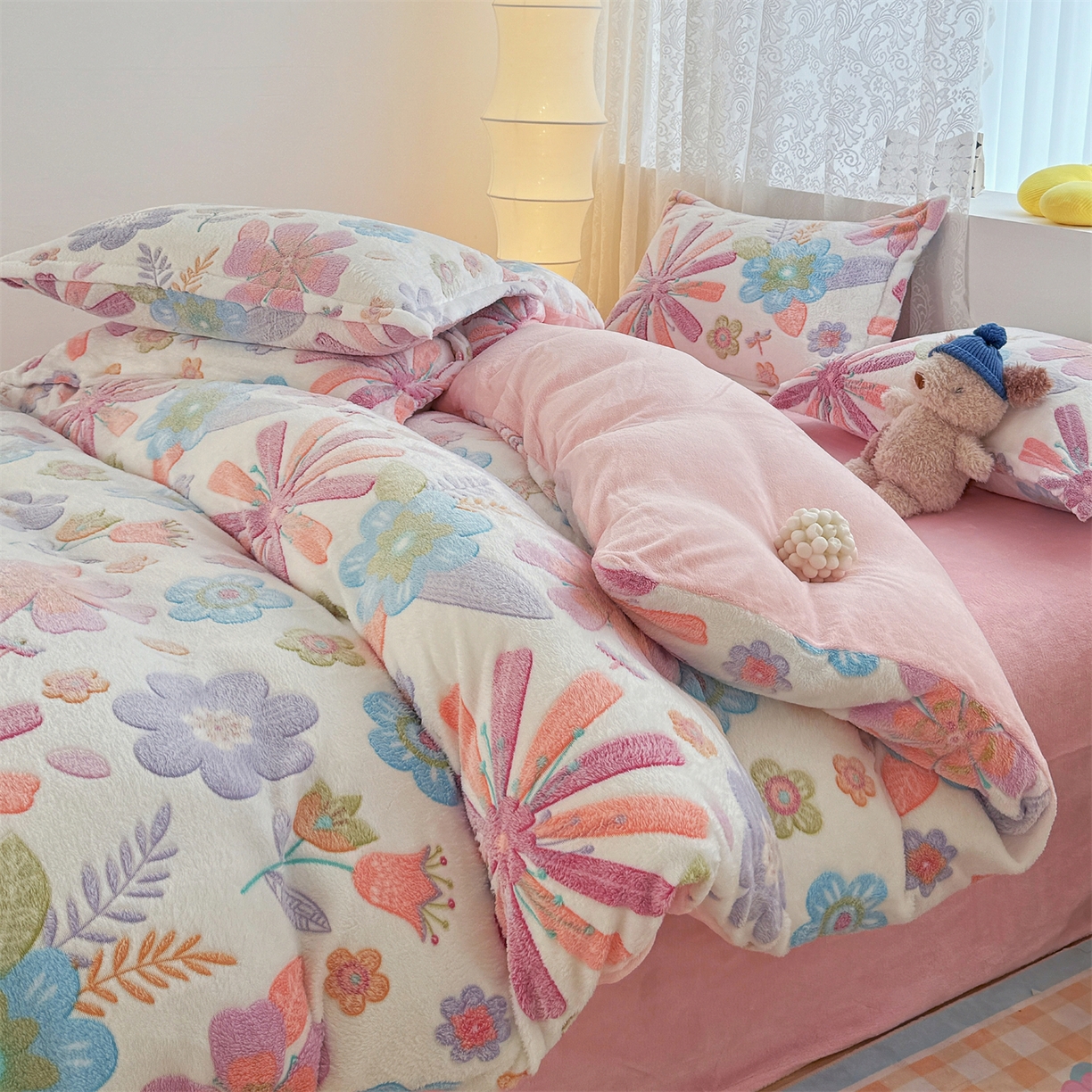 91家纺网 家纺一手货源 找家纺 曼町家居 2025新款雪花绒四件套 爱丽丝