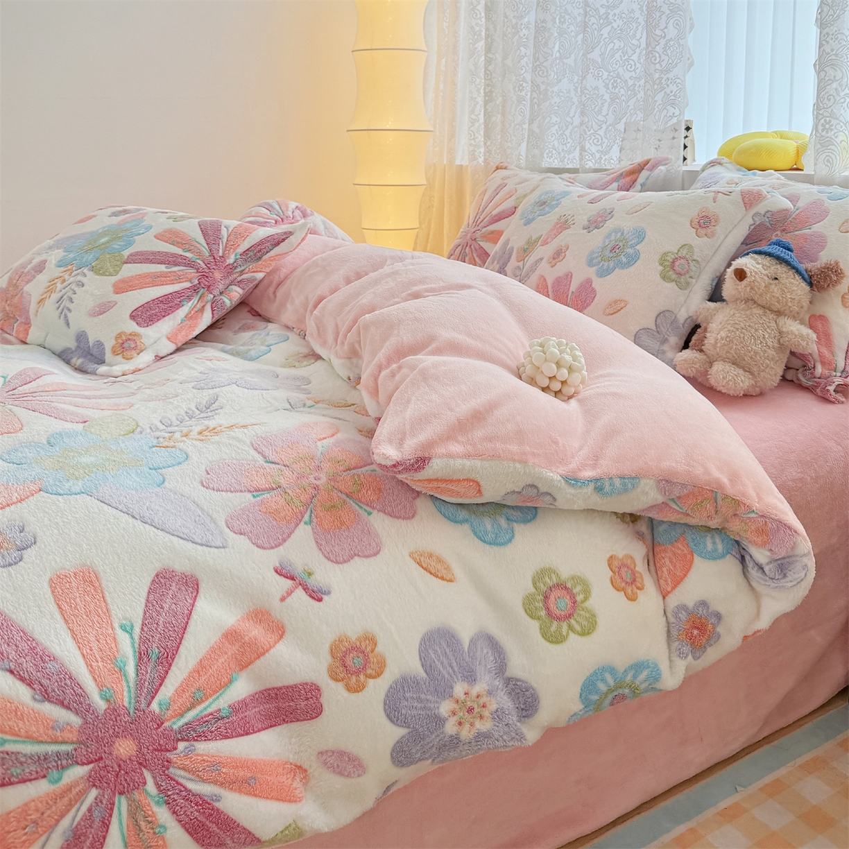 91家纺网 家纺一手货源 找家纺 曼町家居 2025新款雪花绒四件套 爱丽丝