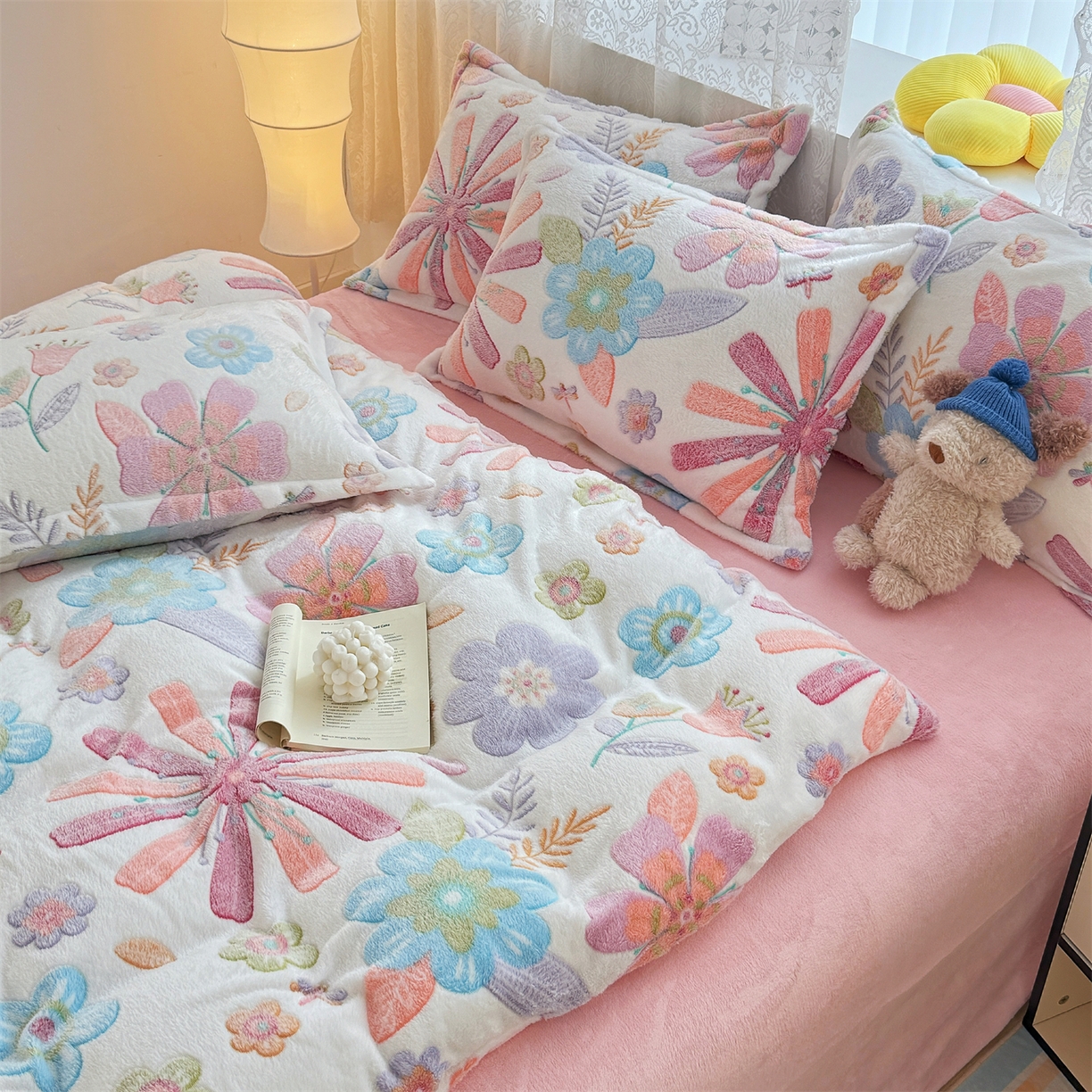 91家纺网 家纺一手货源 找家纺 曼町家居 2025新款雪花绒四件套 爱丽丝