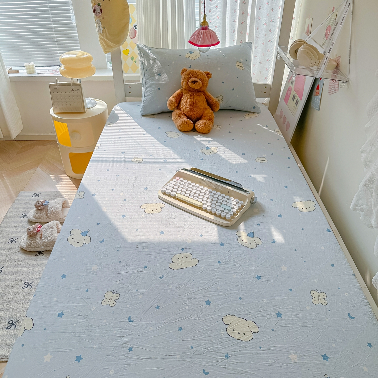 91家纺网 家纺一手货源 找家纺 韩巢家纺 2025新款上下铺学生宿舍专用床笠单件寝室高低床热销款防滑床单床套 星月小狗