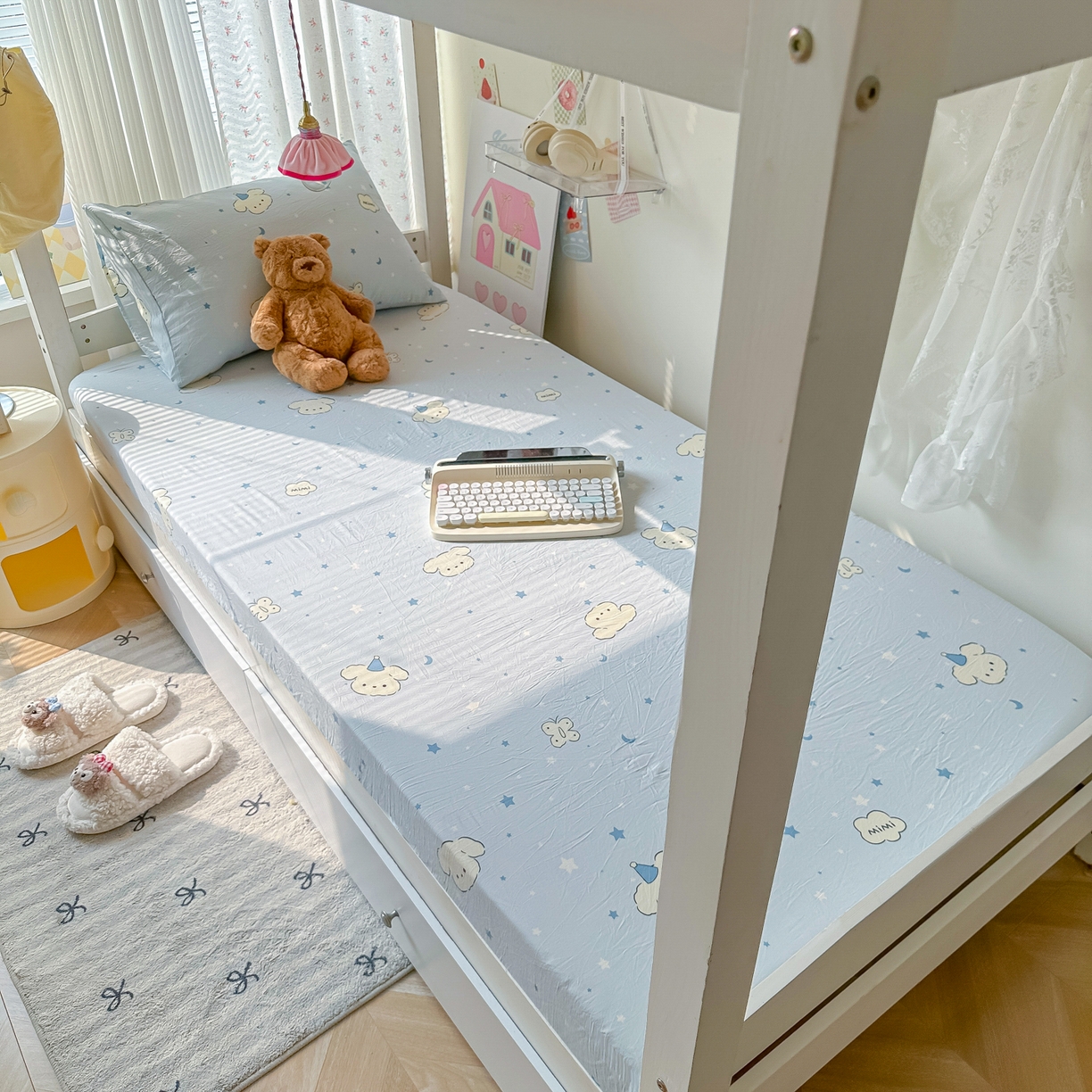 91家纺网 家纺一手货源 找家纺 韩巢家纺 2025新款上下铺学生宿舍专用床笠单件寝室高低床热销款防滑床单床套 星月小狗