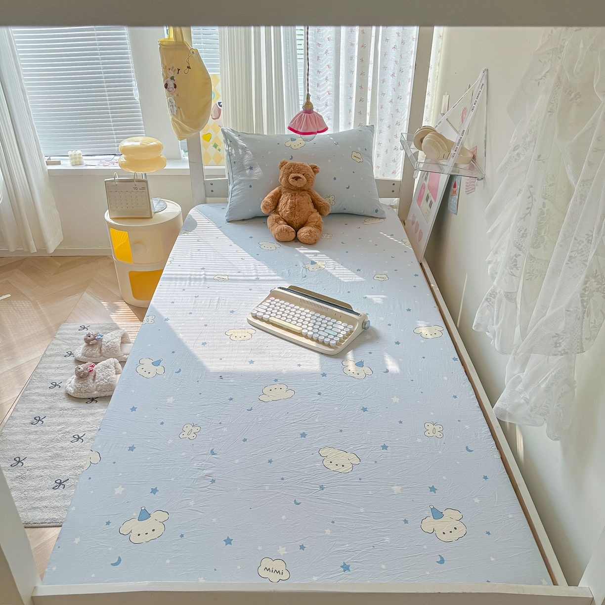 91家纺网 家纺一手货源 找家纺 韩巢家纺 2025新款上下铺学生宿舍专用床笠单件寝室高低床热销款防滑床单床套 星月小狗