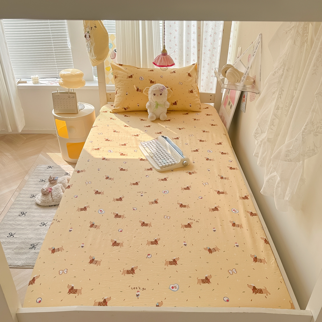 91家纺网 家纺一手货源 找家纺 韩巢家纺 2025新款上下铺学生宿舍专用床笠单件寝室高低床热销款防滑床单床套 芝士小奶狗