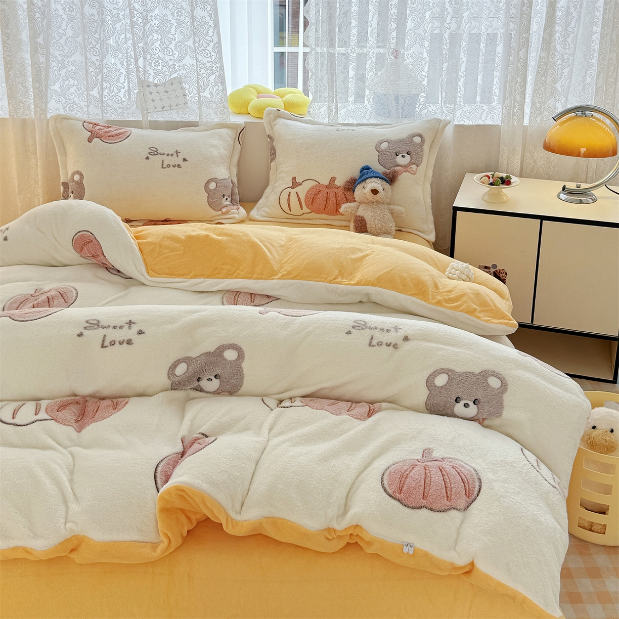 91家纺网 家纺一手货源 找家纺 曼町家居 2025新款雪花绒四件套 绅士派对