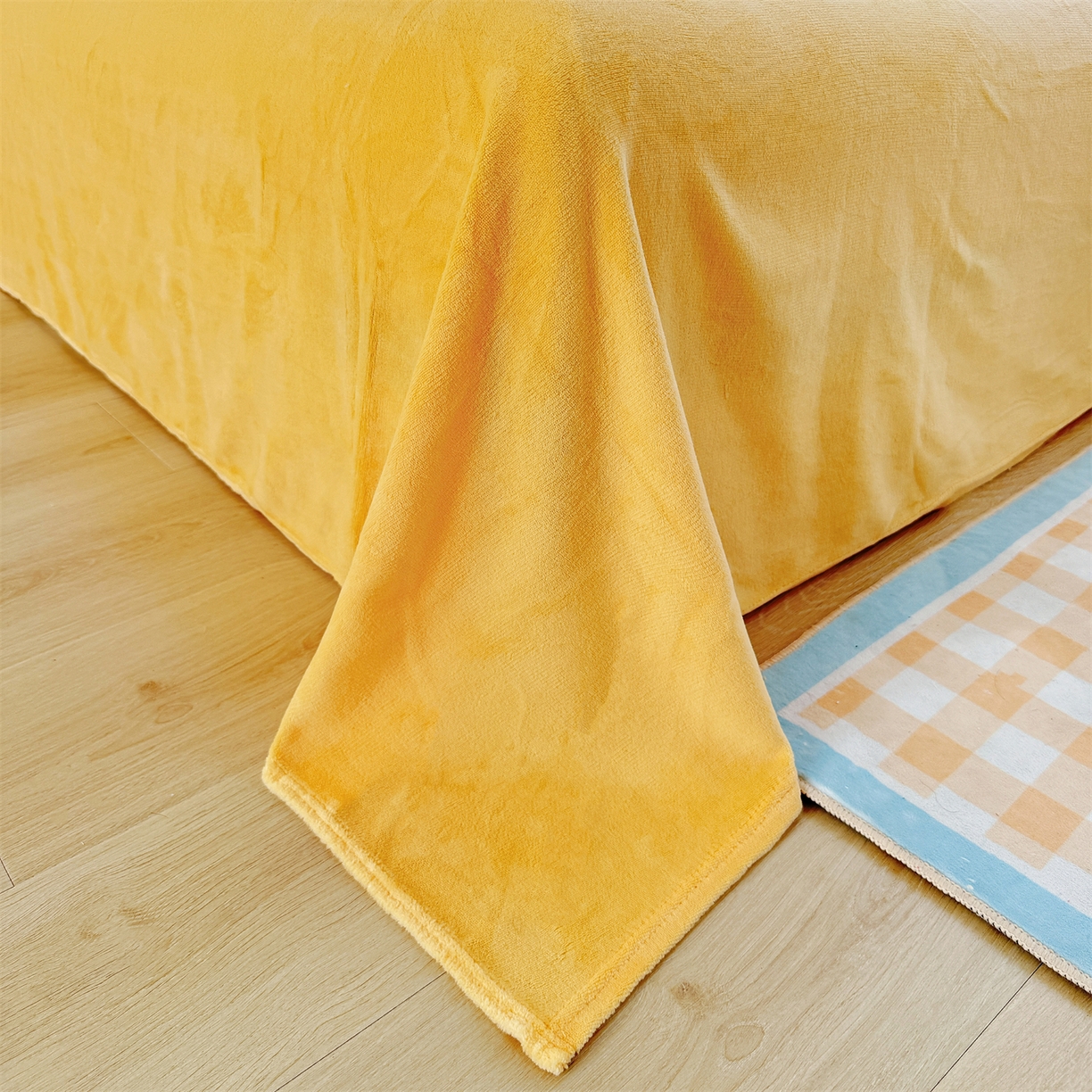 91家纺网 家纺一手货源 找家纺 曼町家居 2025新款雪花绒四件套 绅士派对