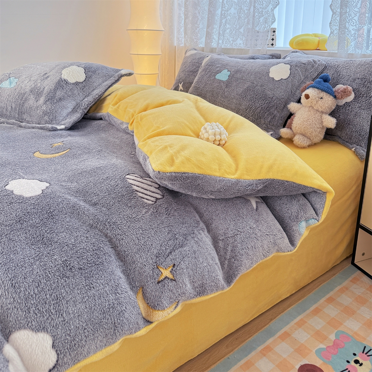 91家纺网 家纺一手货源 找家纺 曼町家居 2025新款雪花绒四件套 时空序曲