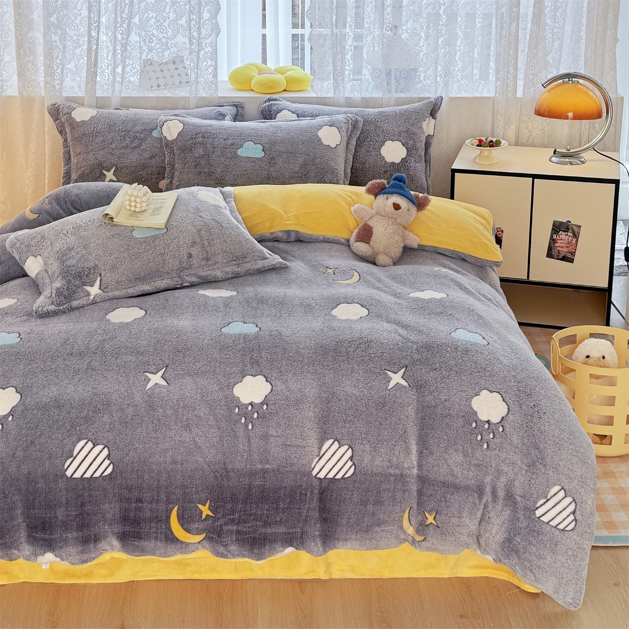 91家纺网 家纺一手货源 找家纺 曼町家居 2025新款雪花绒四件套 时空序曲