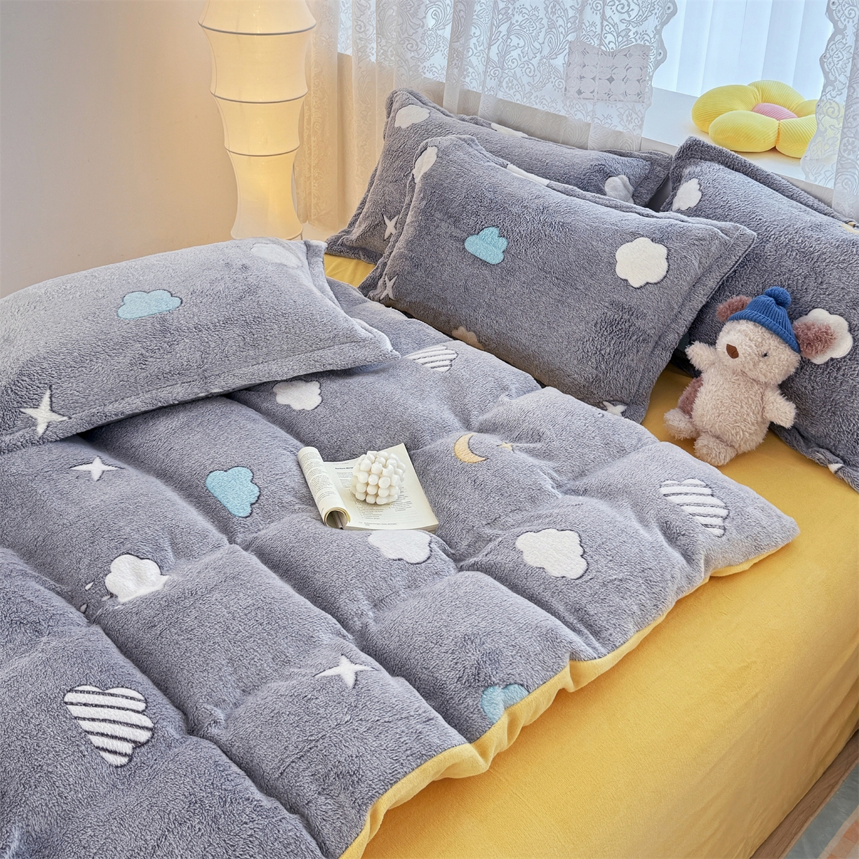 91家纺网 家纺一手货源 找家纺 曼町家居 2025新款雪花绒四件套 时空序曲