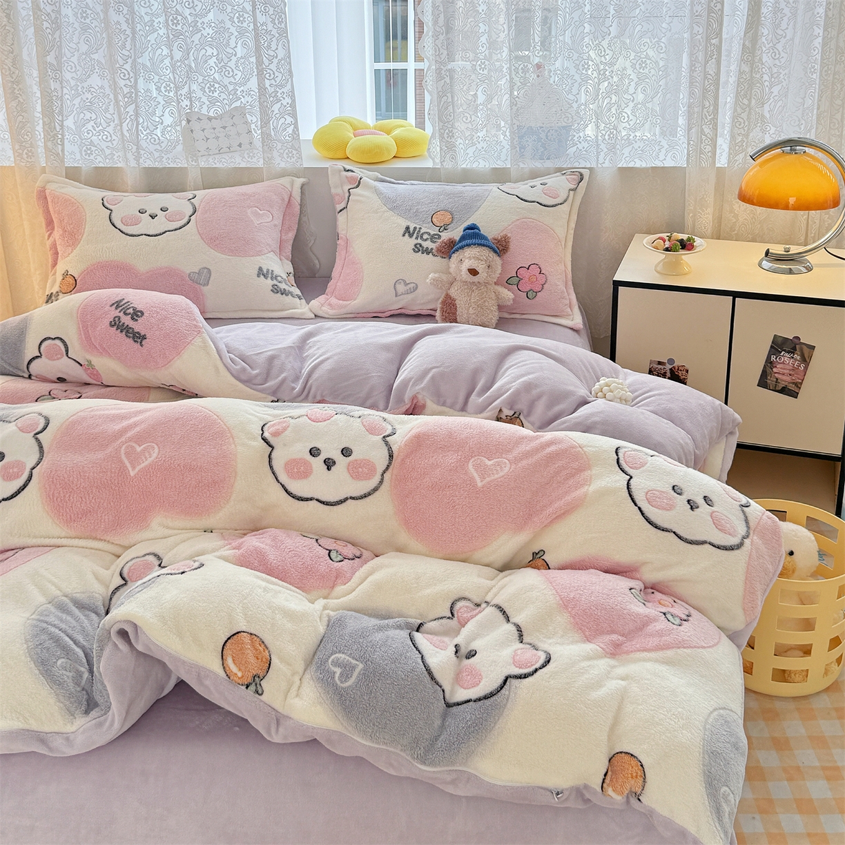 91家纺网 家纺一手货源 找家纺 曼町家居 2025新款雪花绒四件套 甜蜜小熊