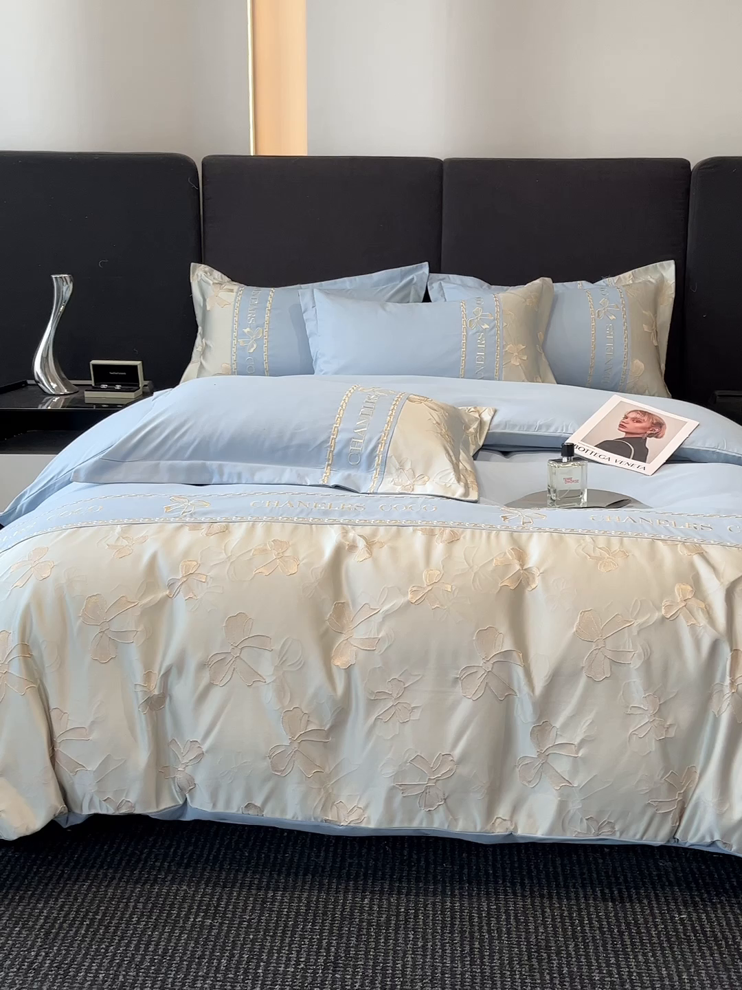 91家纺网 家纺一手货源 找家纺 （总）千希家纺 2025新款彩金浮雕四件套-简奢系列