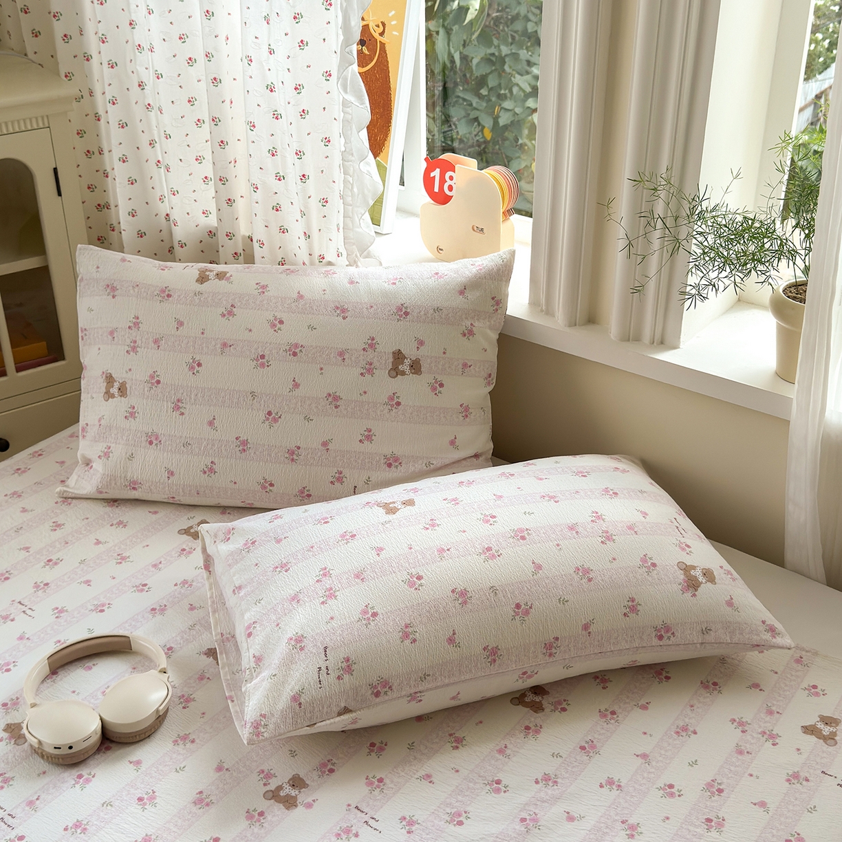 91家纺网 家纺一手货源 找家纺 沐芷 2025 A类双层纱花边床单单件 单人双人床单三件套 玫瑰熊